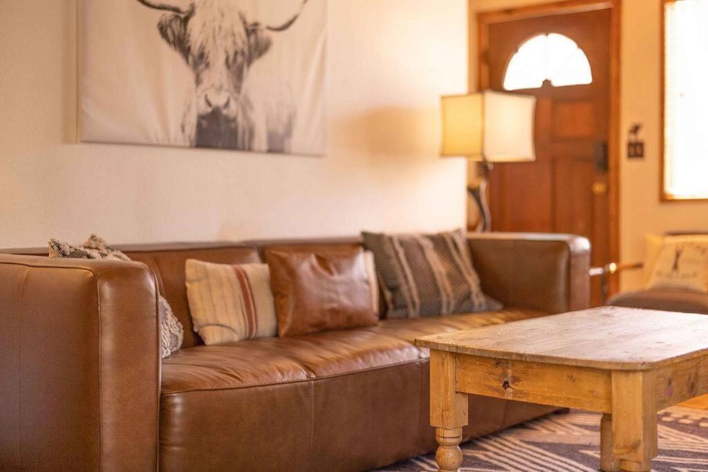 Two-Bedroom House - Photo 19
