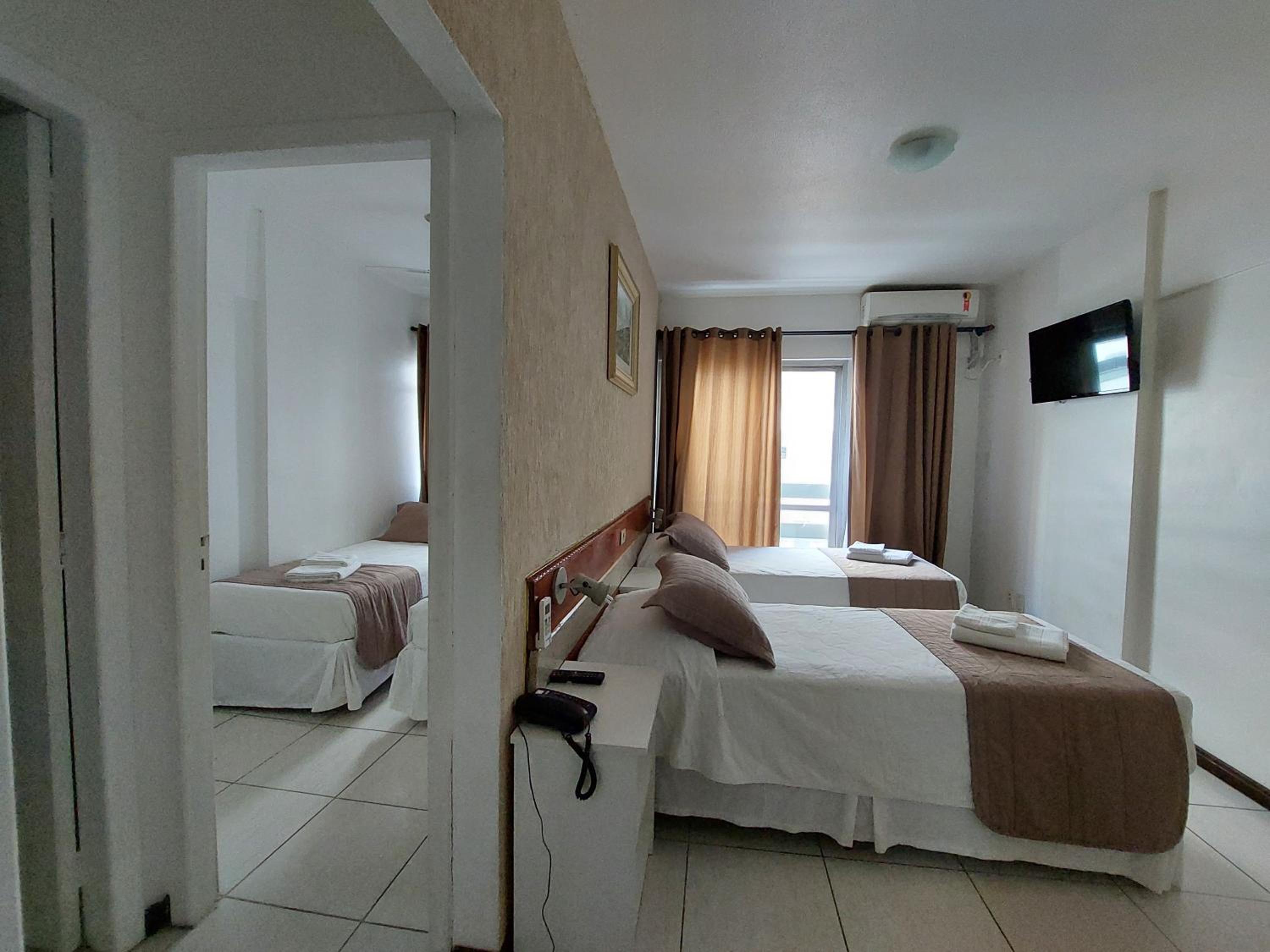 Standard Triple Room photo 2