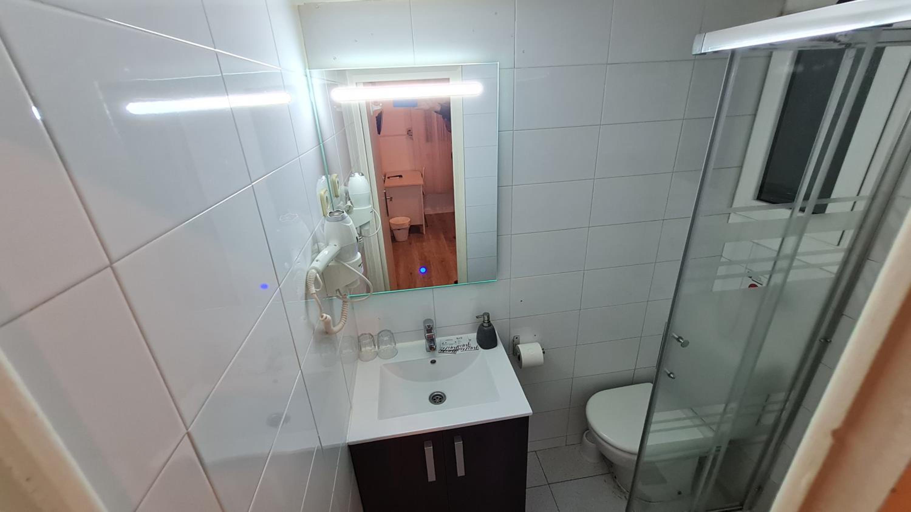 Budget Double Room photo 2