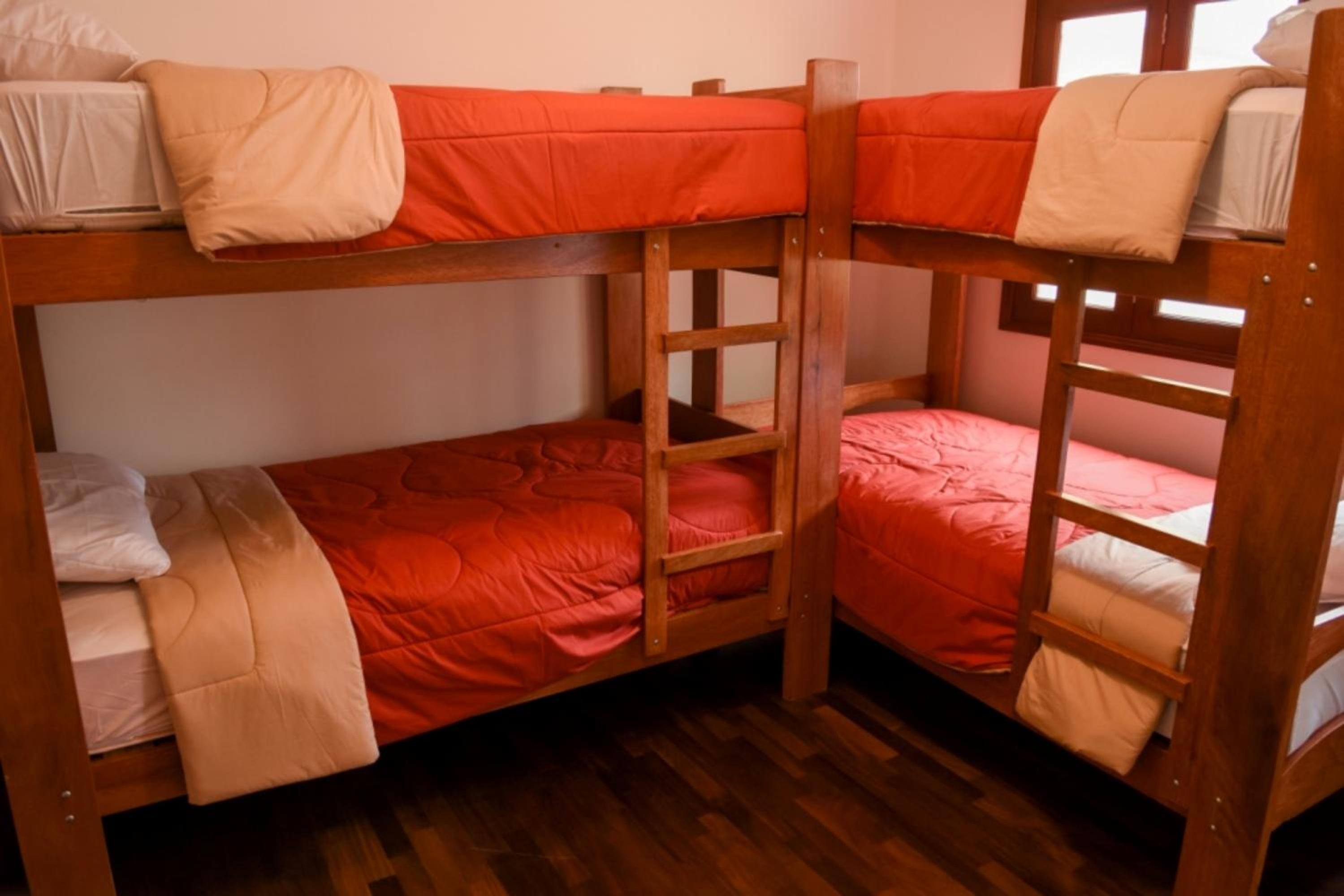 Quadruple Room with Private Bathroom photo 1