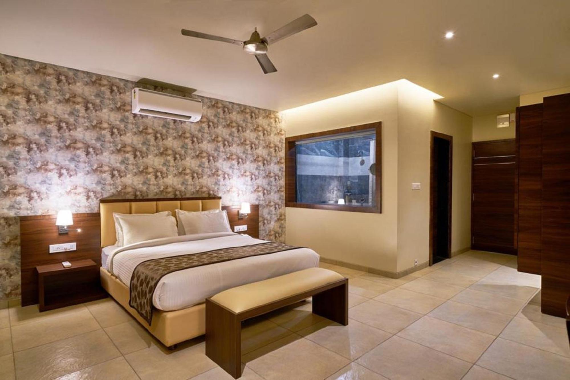 Deluxe Room - Photo 1