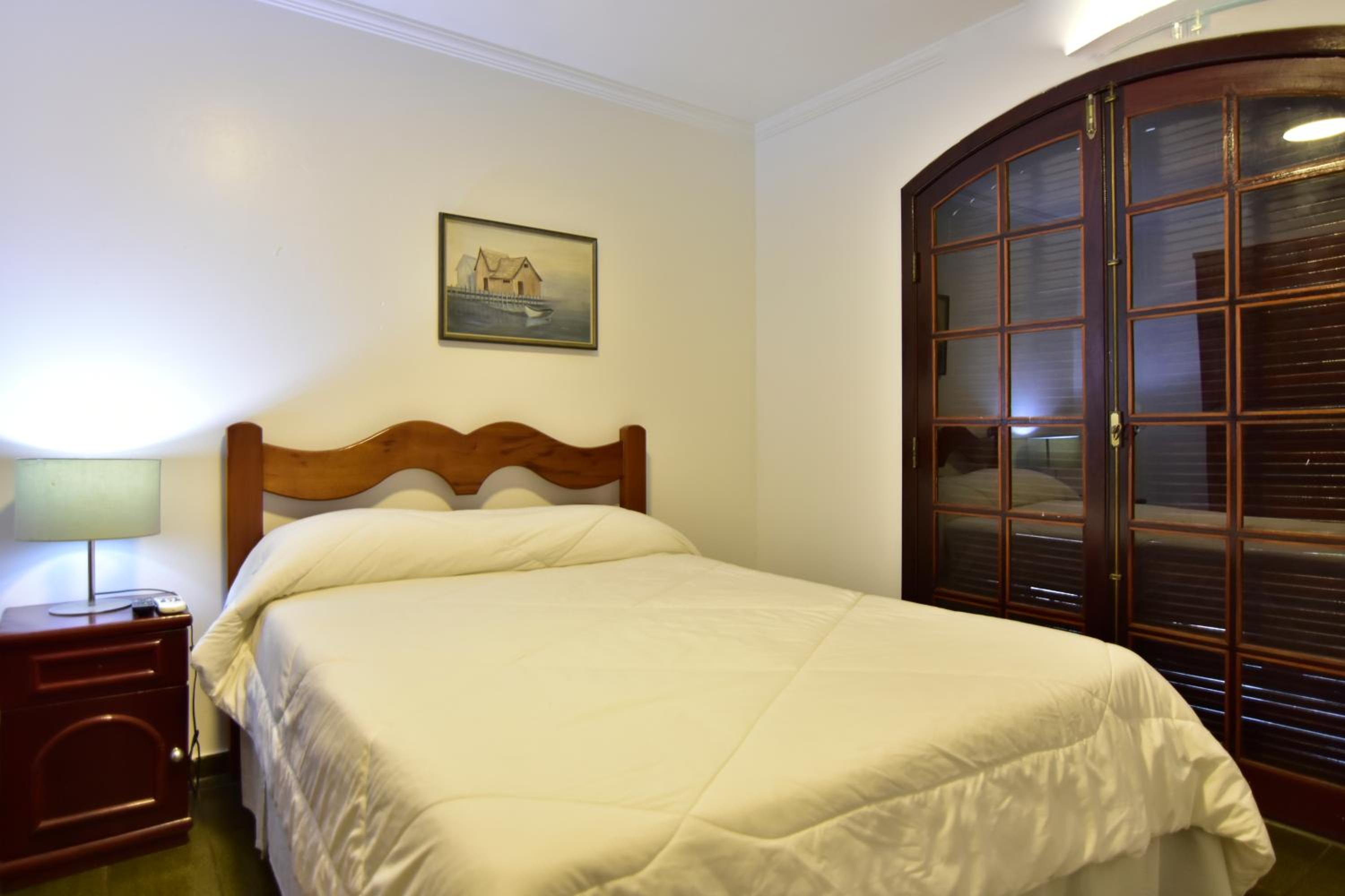 Double Room - Photo 7