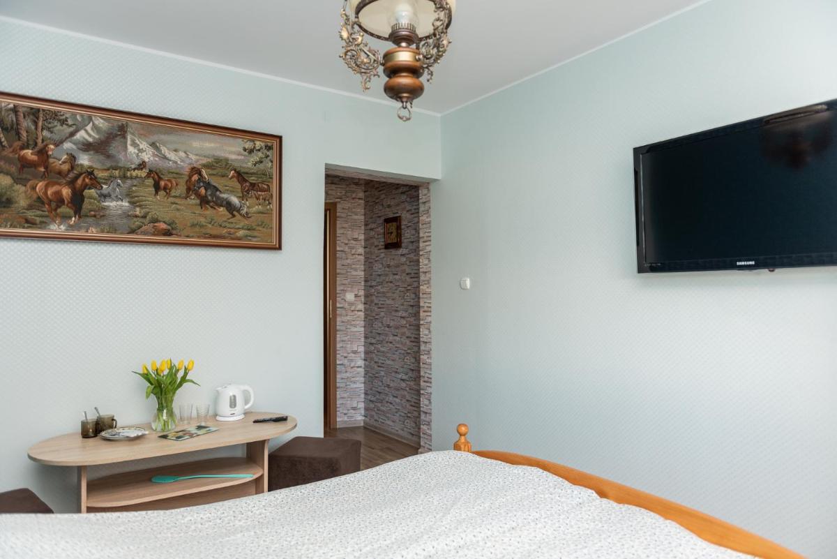 Double Room with Private Bathroom - Photo 5