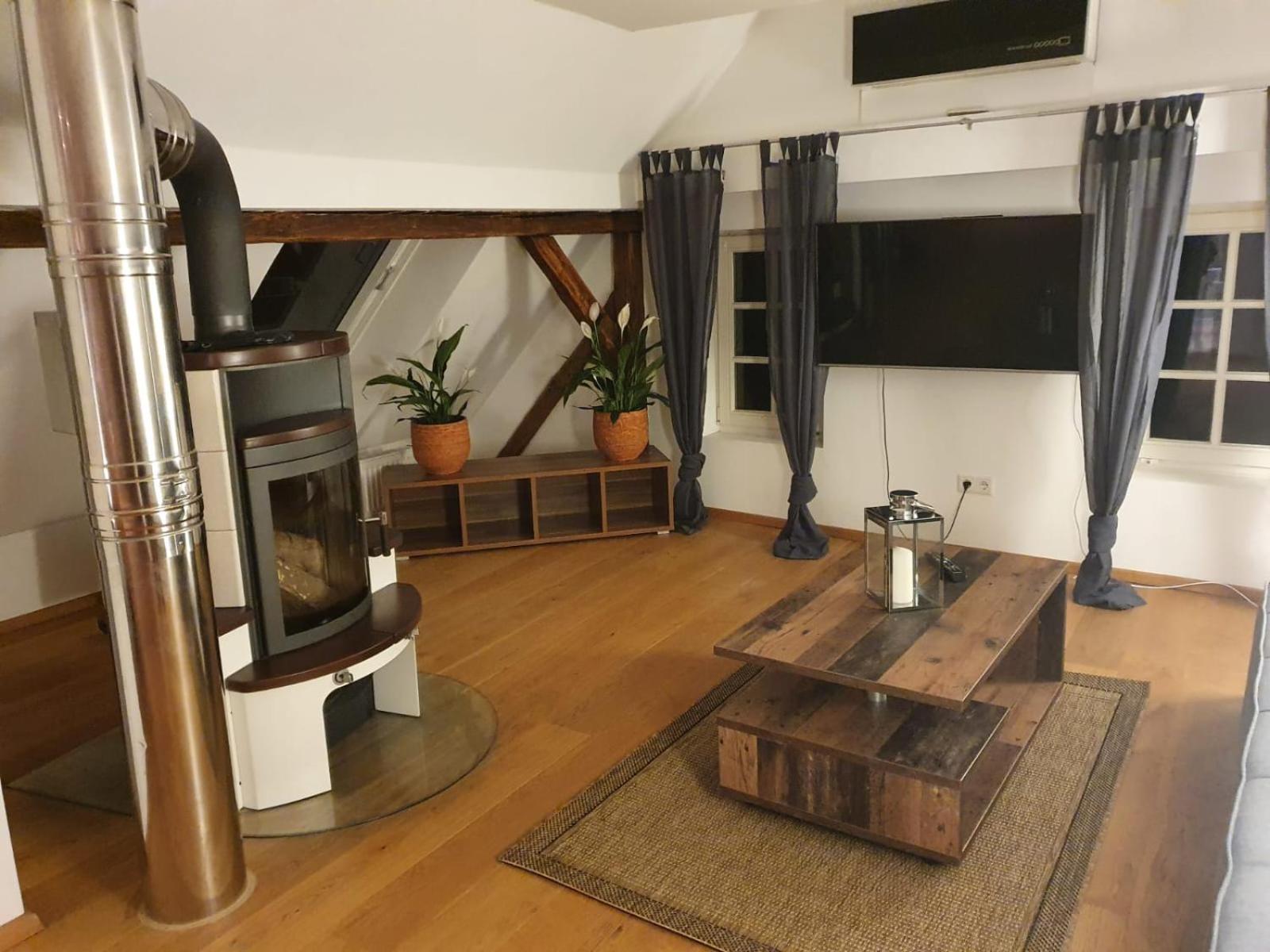 Standard Studio - Photo 4