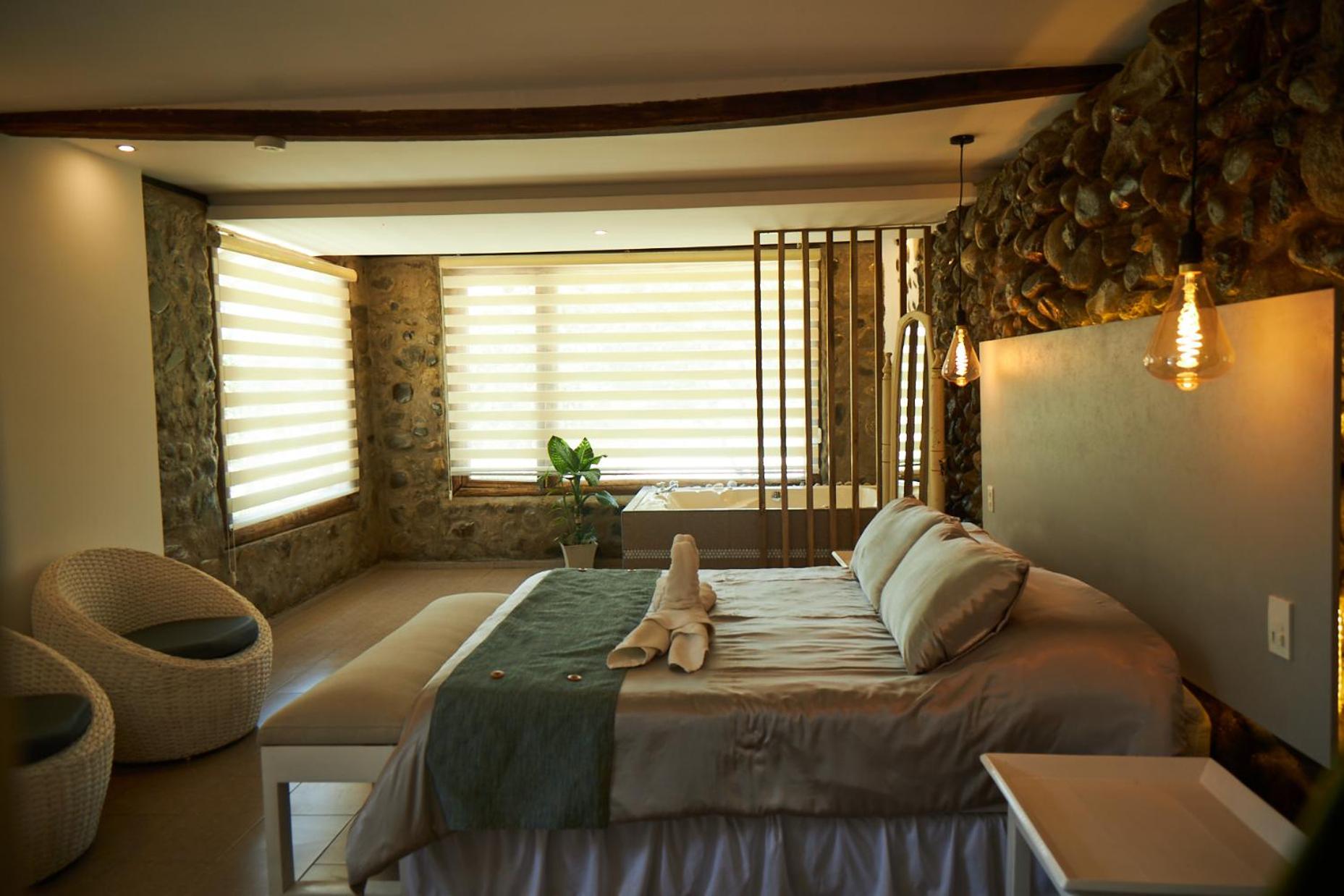King Room with Spa Bath photo 2