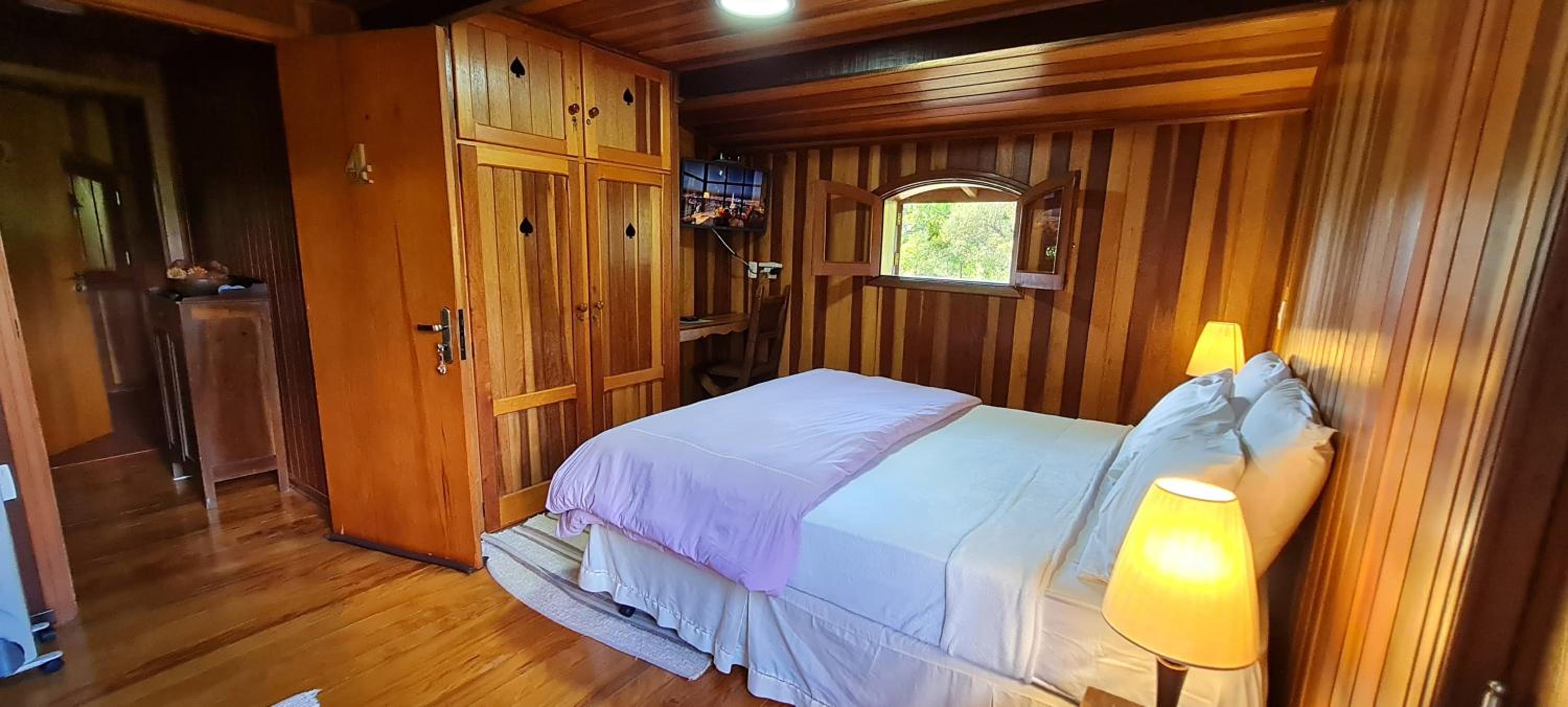 King Room with Mountain View photo 3