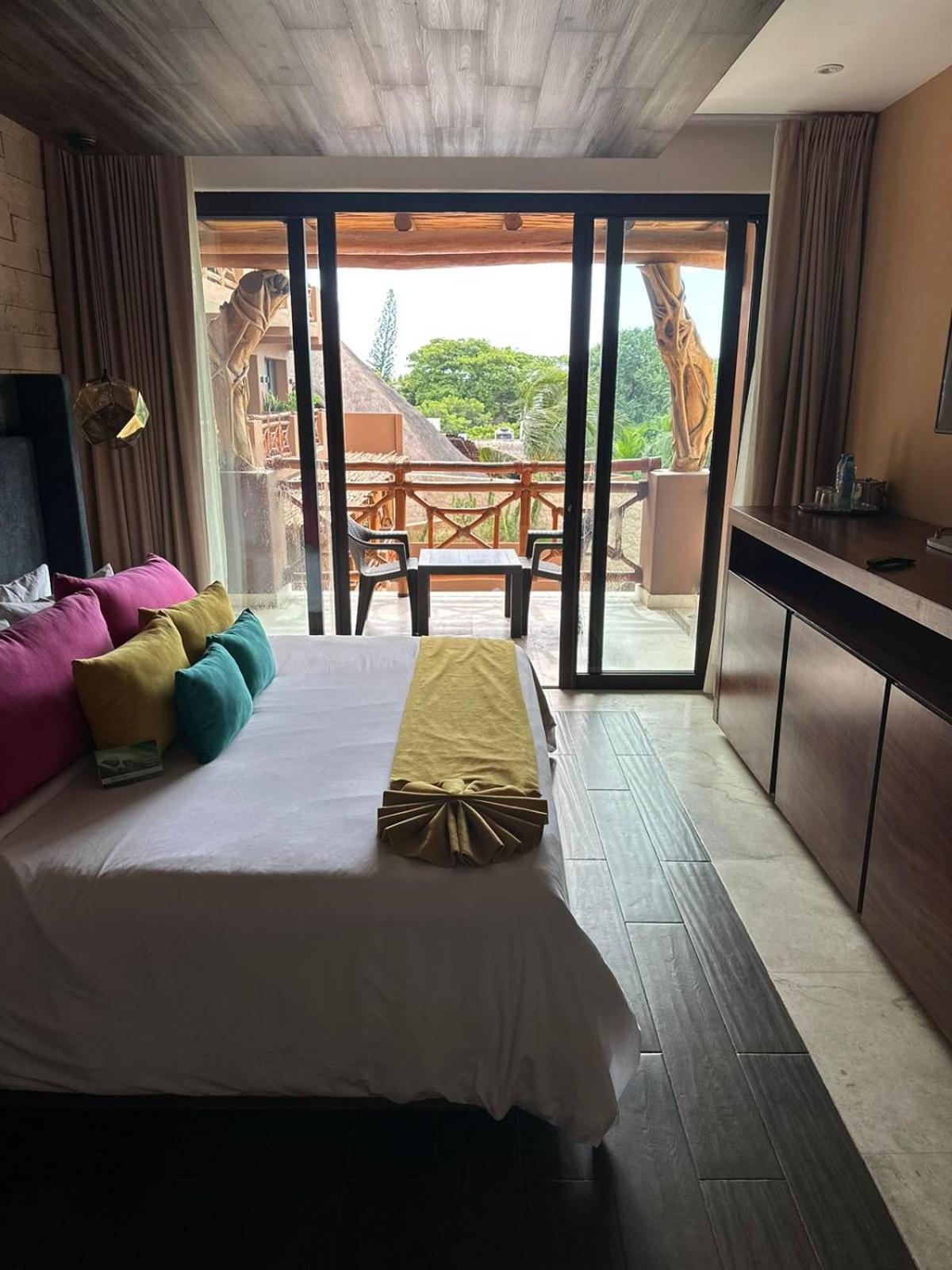 Luxury Junior Suite King Bed with Balcony
