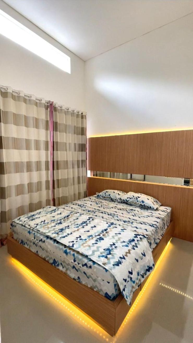 Three-Bedroom Villa photo 1