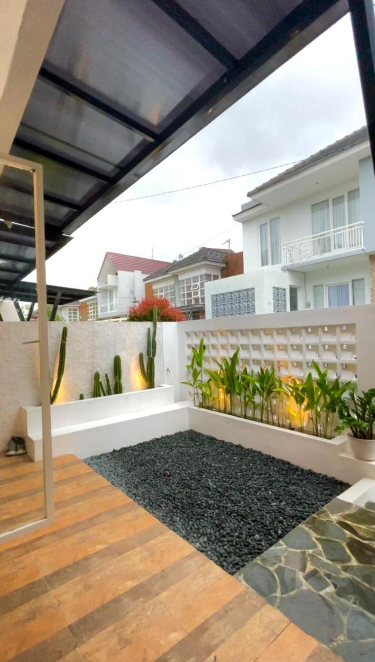 Three-Bedroom Villa photo 3