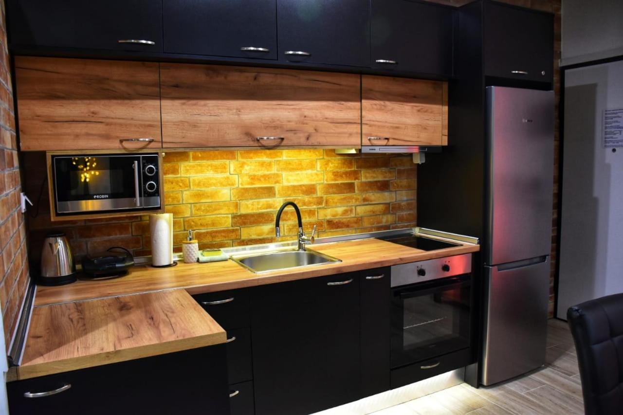 One-Bedroom Apartment - Photo 36