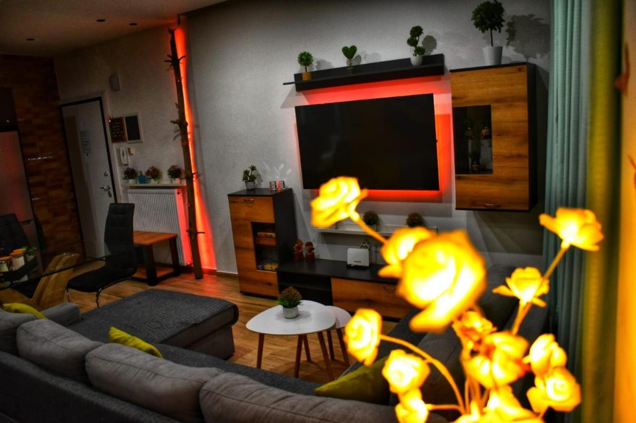 One-Bedroom Apartment - Photo 9