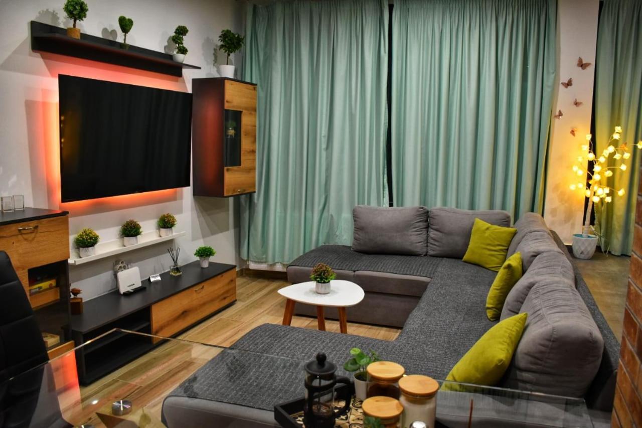 One-Bedroom Apartment - Photo 17