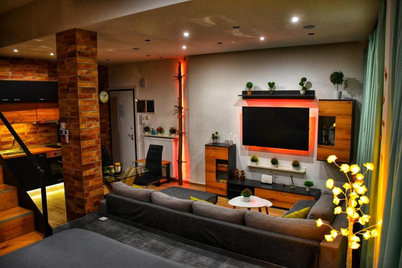 One-Bedroom Apartment - Photo 19