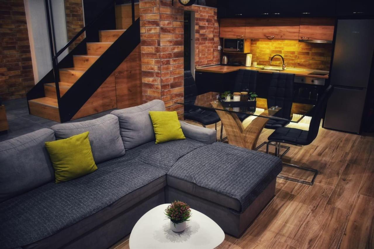One-Bedroom Apartment - Photo 37