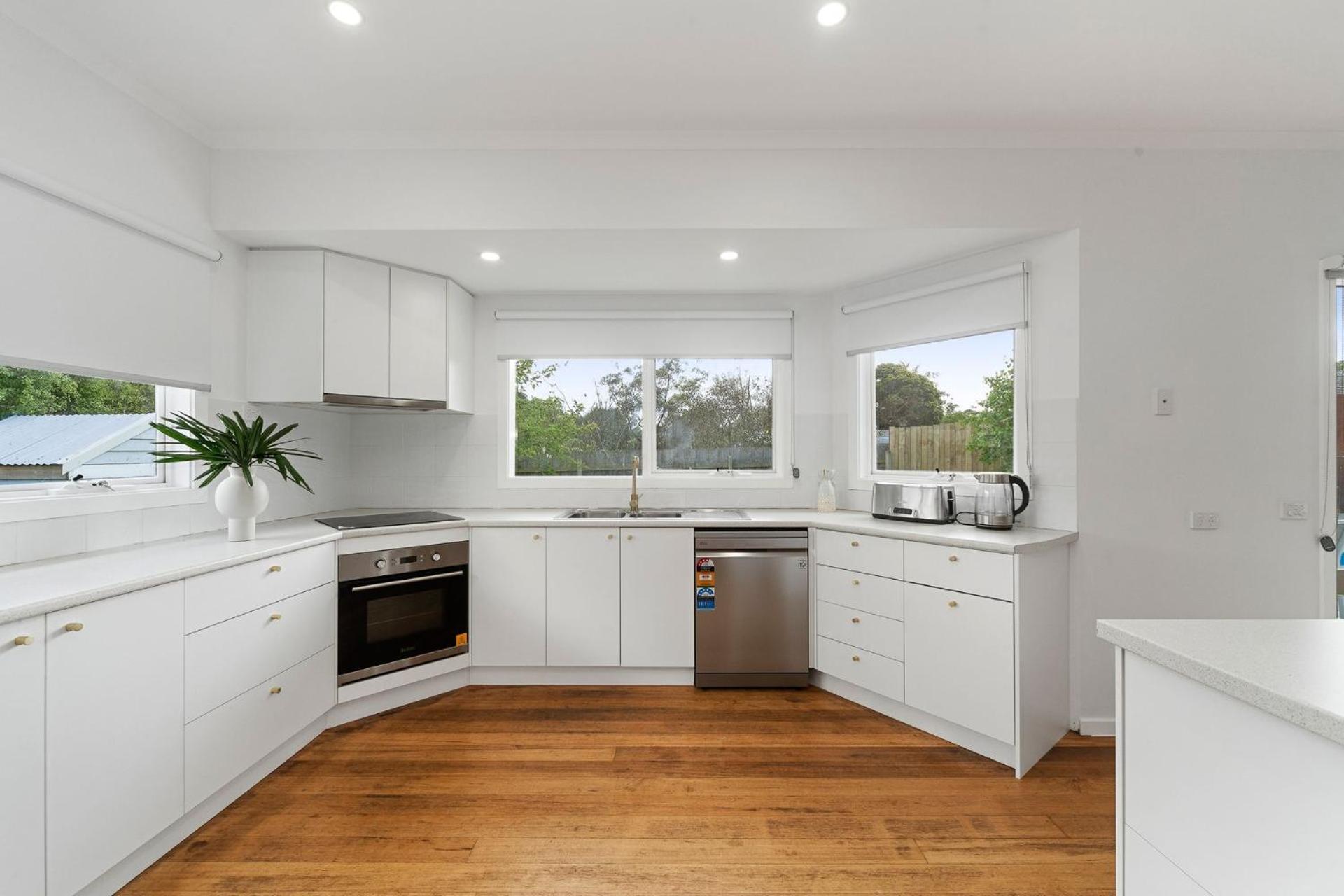 Four-Bedroom House photo 2