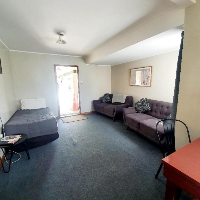 Two-Bedroom Suite - Photo 6