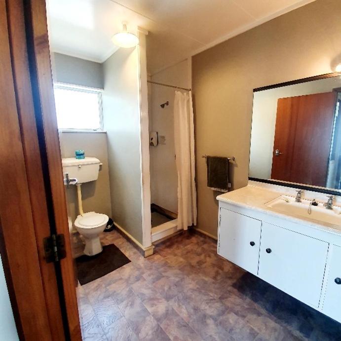 One-Bedroom Suite - Photo 3