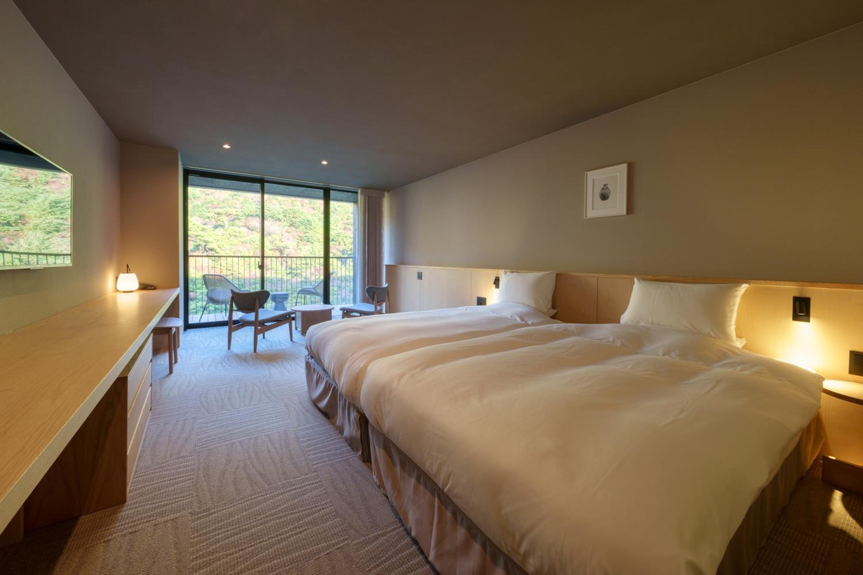 Twin Room with Mountain View - Photo 1