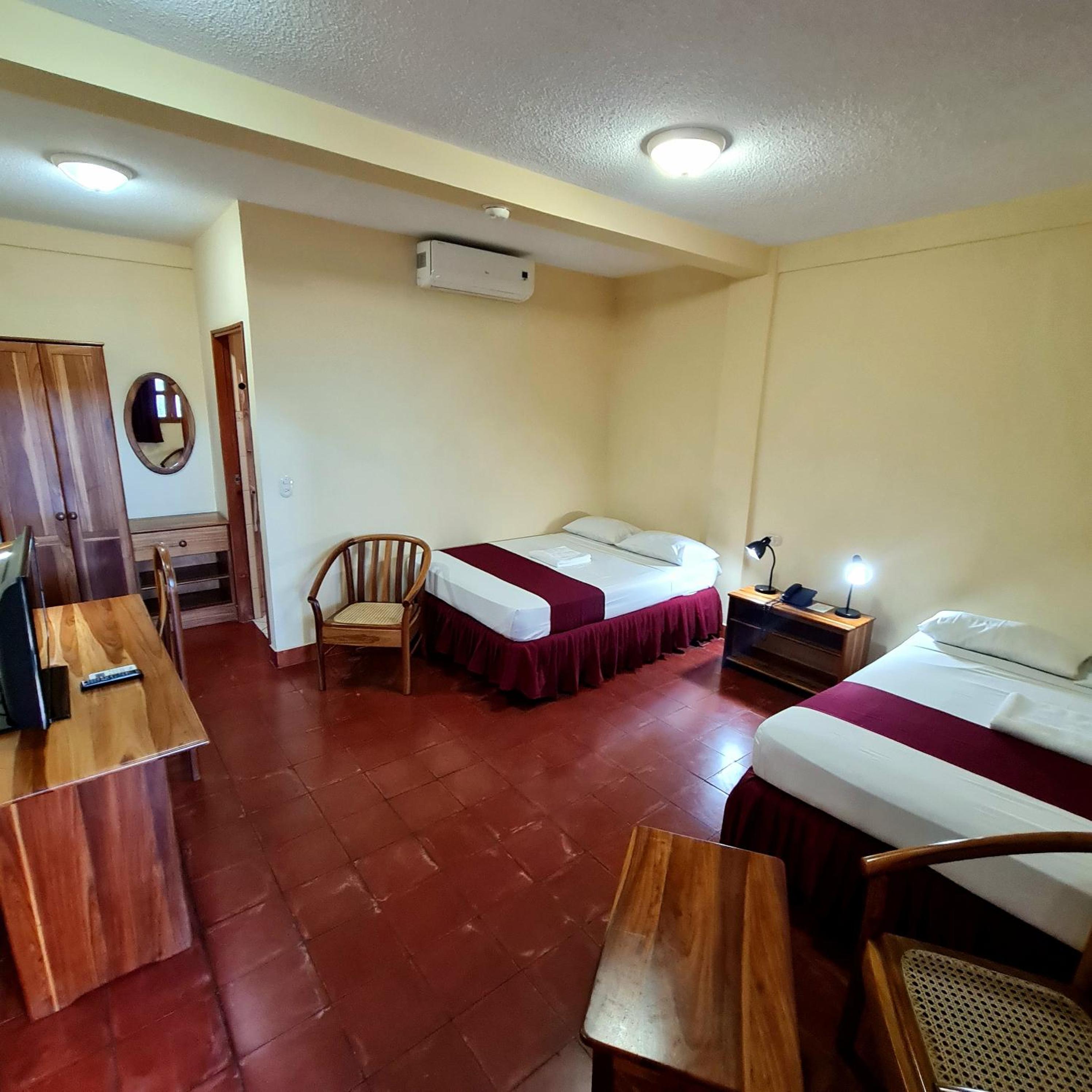 Standard Double or Twin Room photo 3