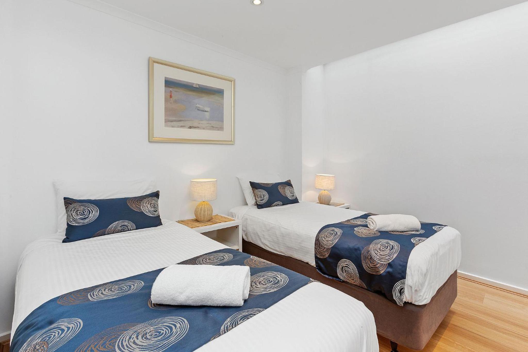Apartment 5 - Spacious Three Bedrooms with Ocean View