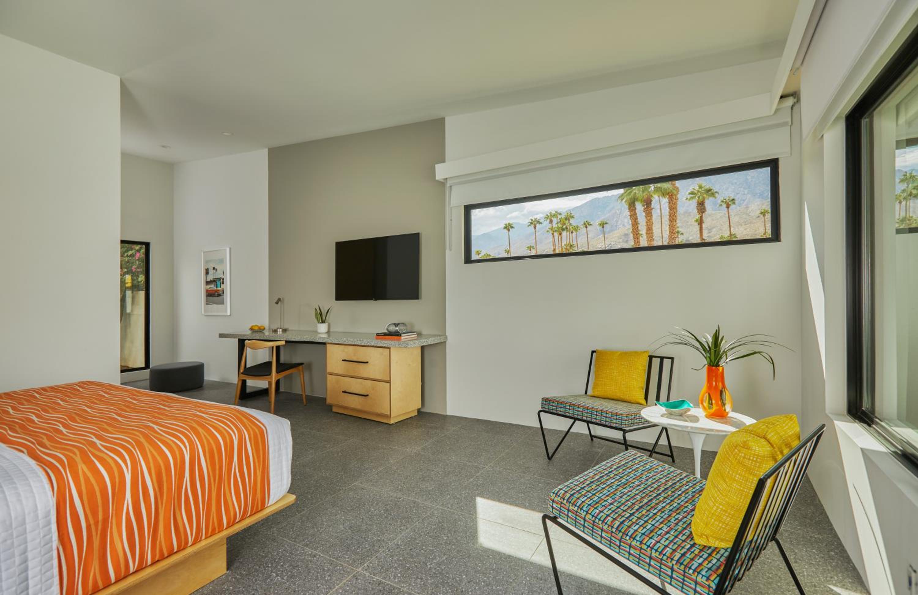 Deluxe King Room - Photo 1