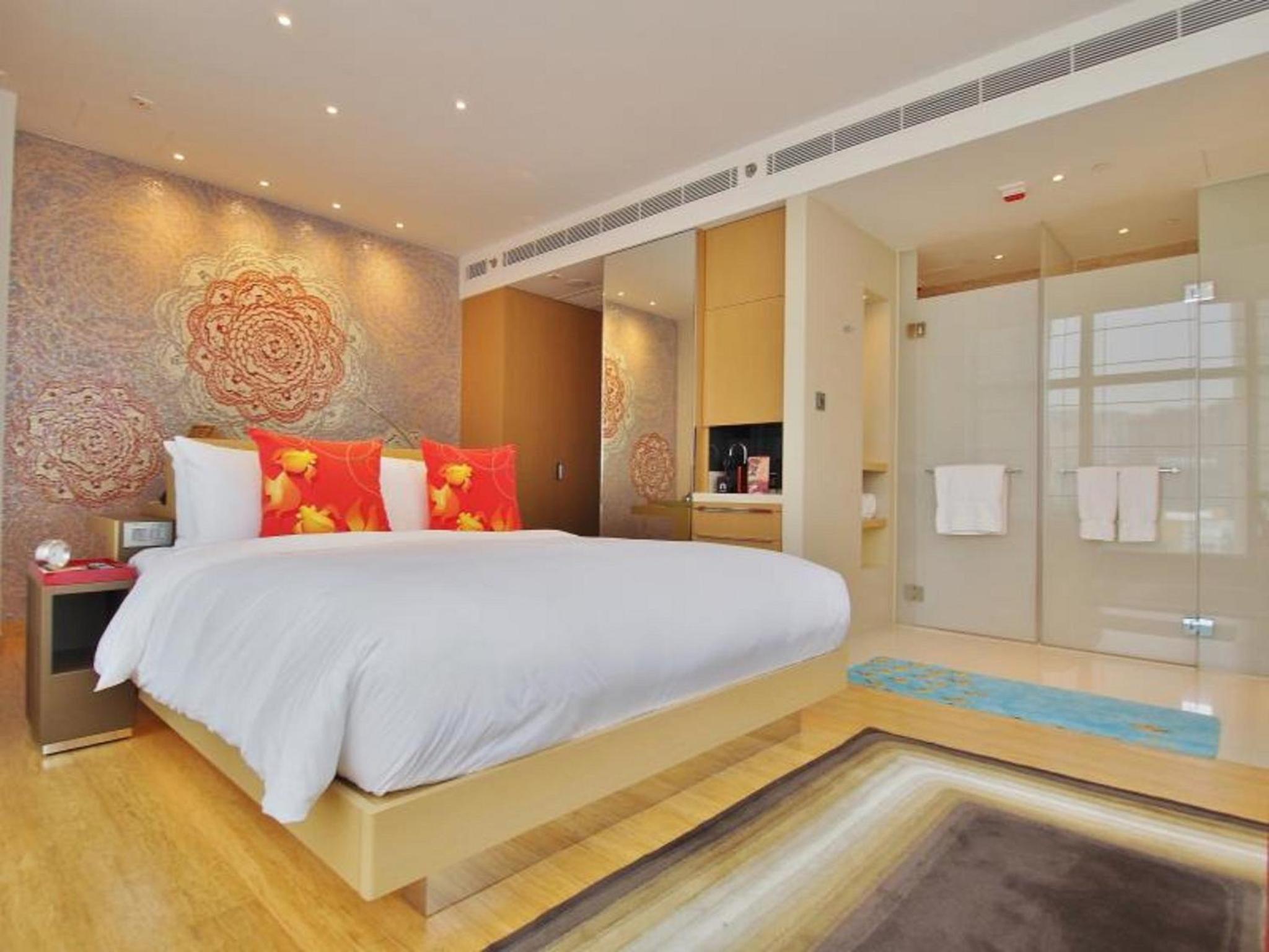 Premium King Room