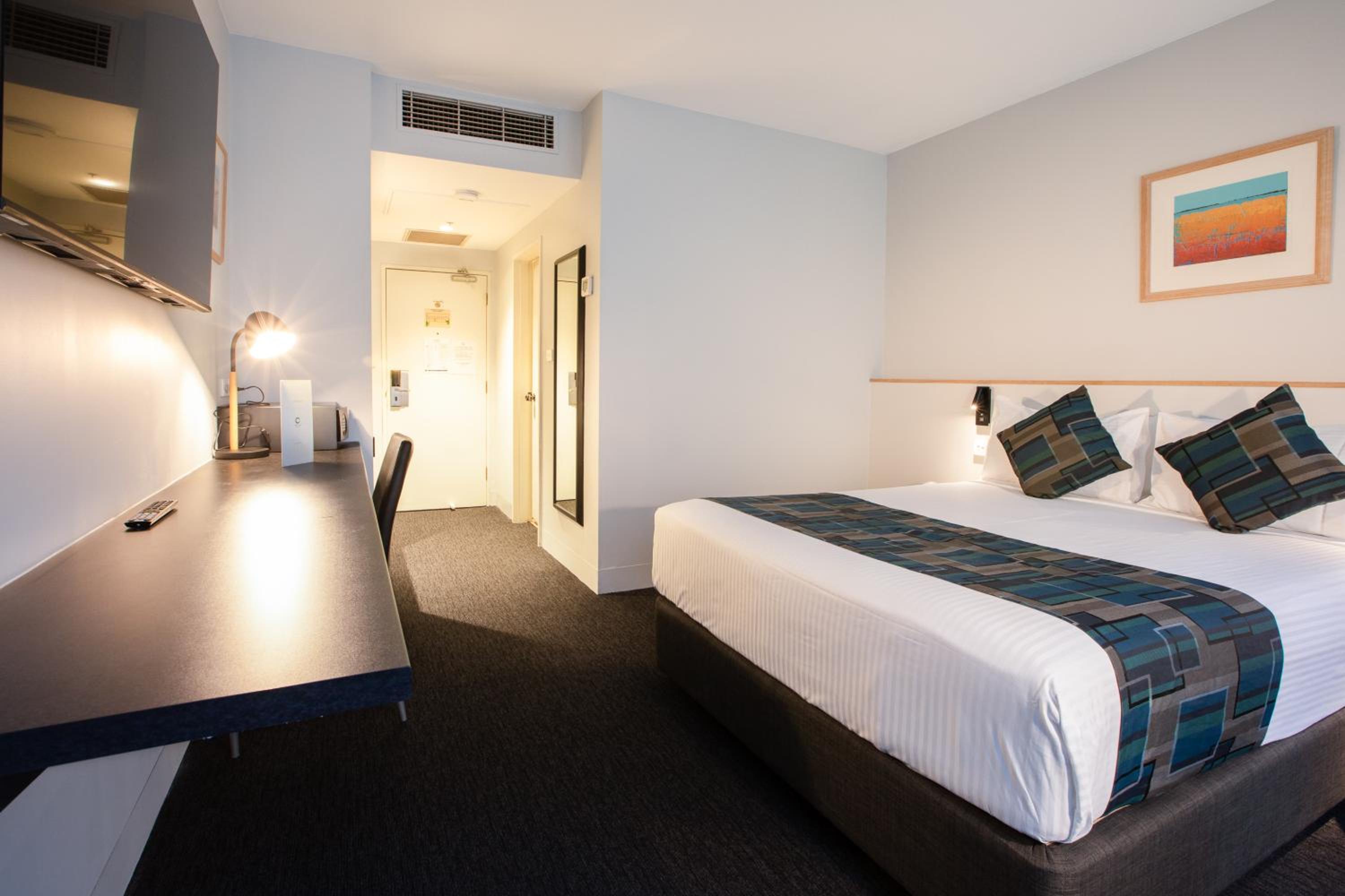 Deluxe Queen Room photo 3