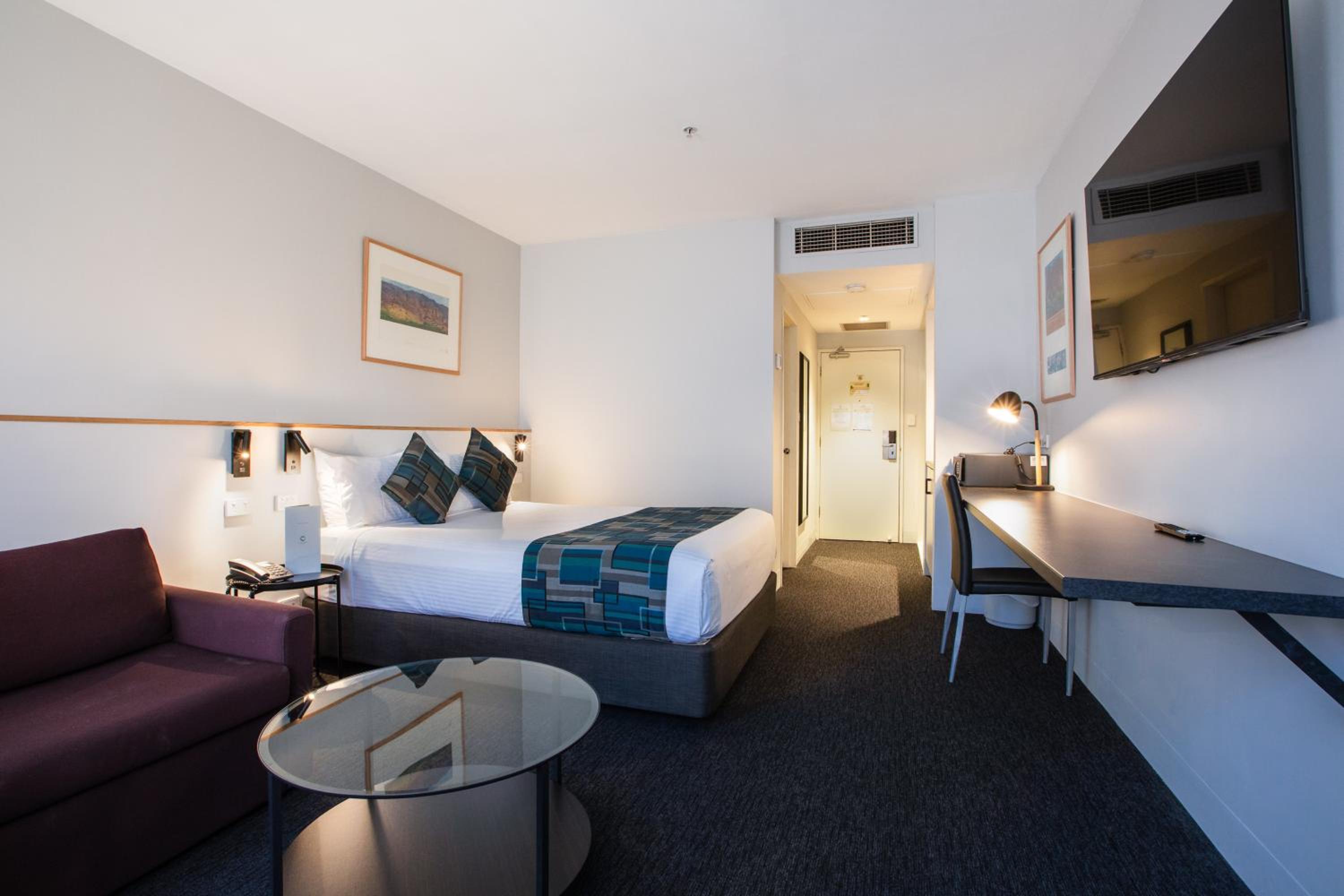 Deluxe Queen Room photo 2
