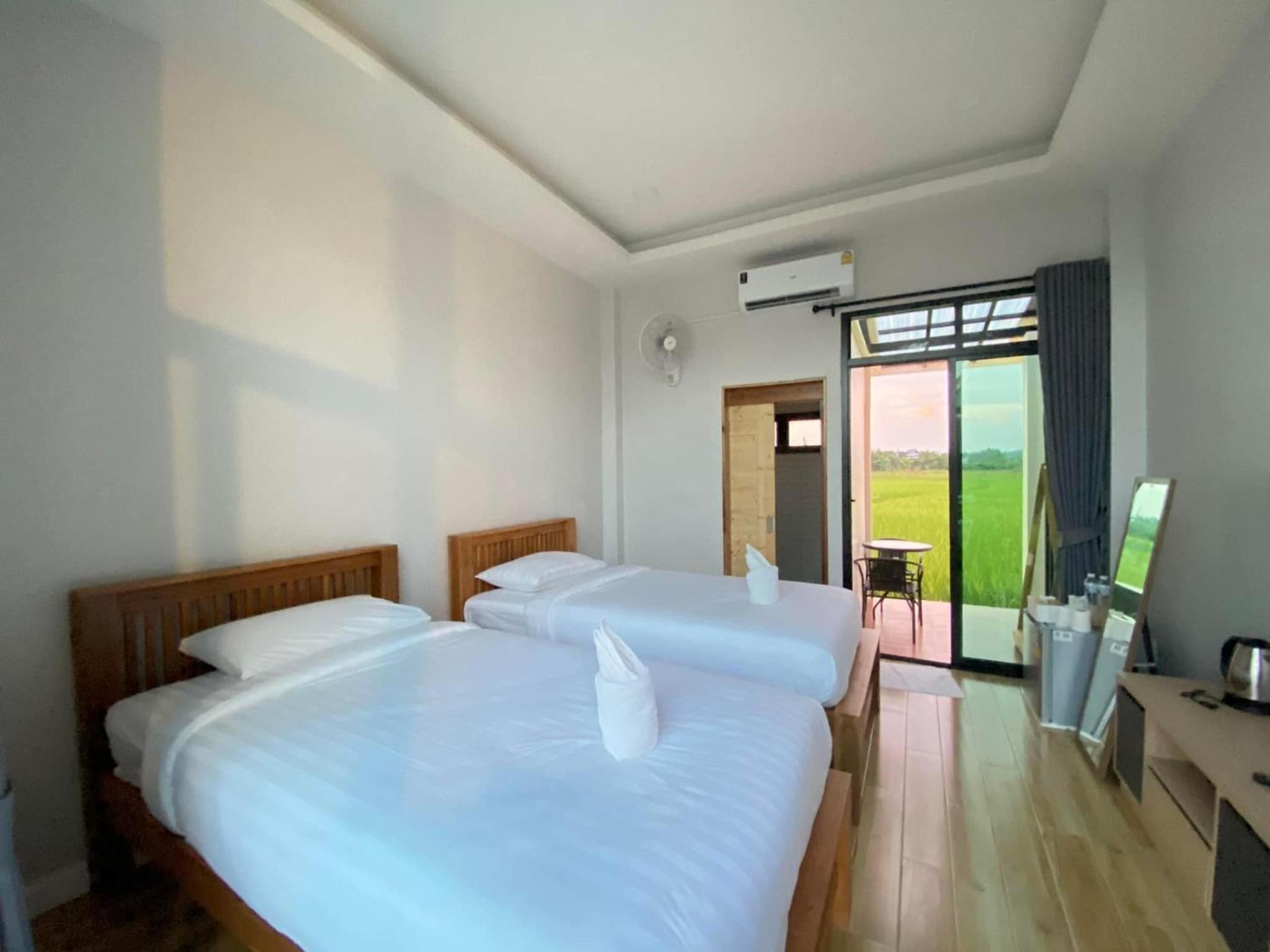 Deluxe Twin Room - Photo 1