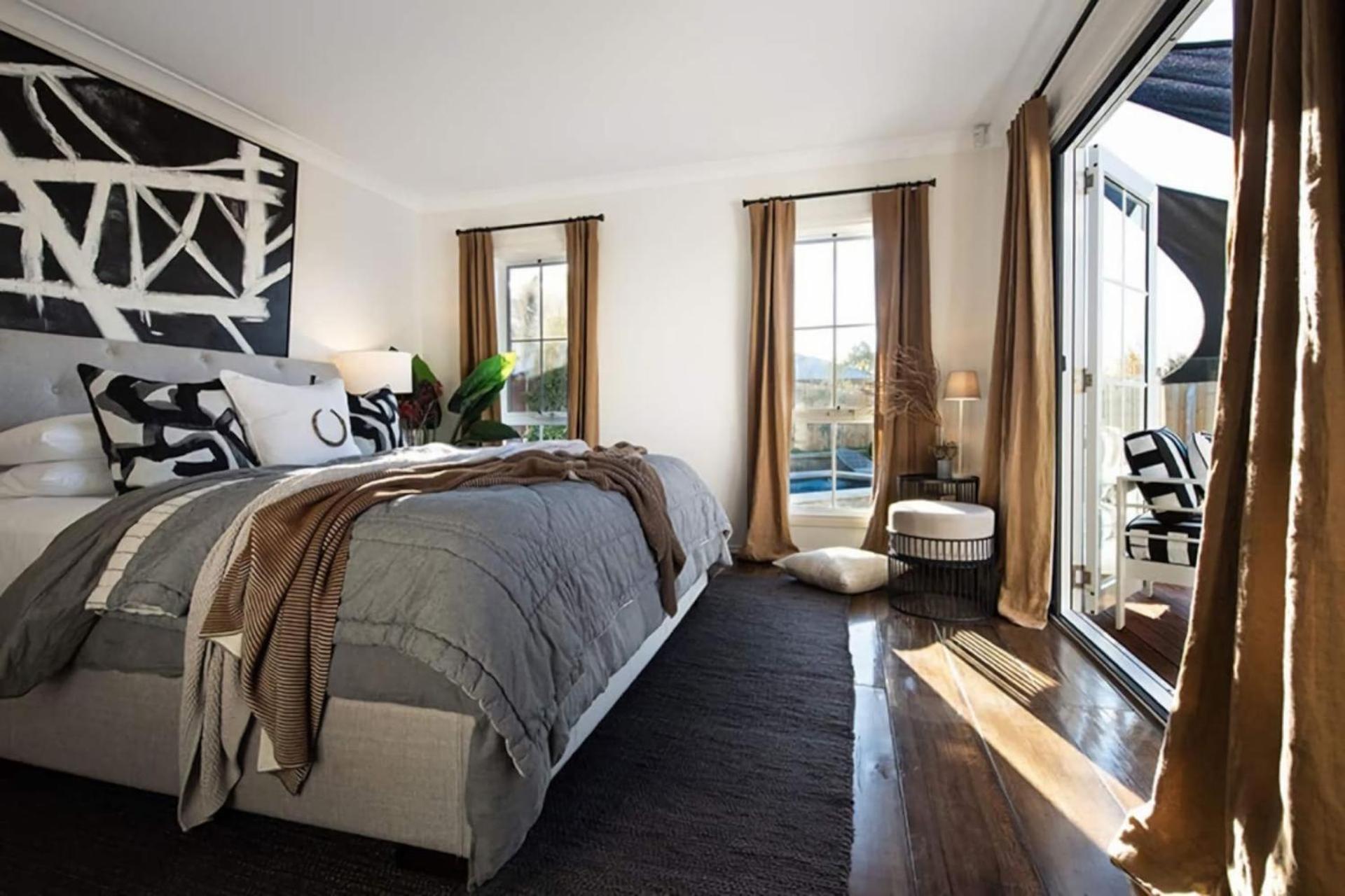 Three-Bedroom House photo 1