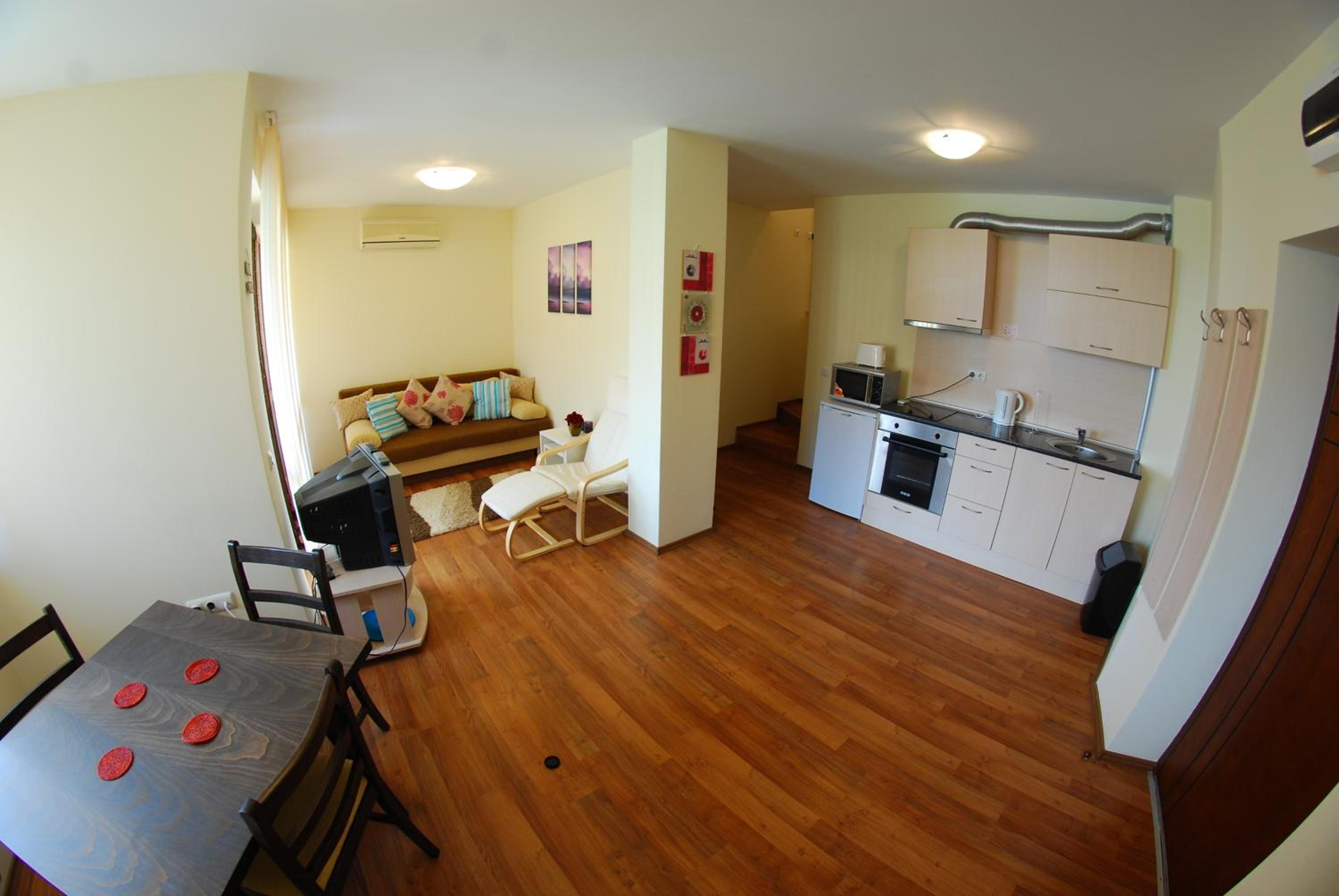 Apartment - Split Level photo 1