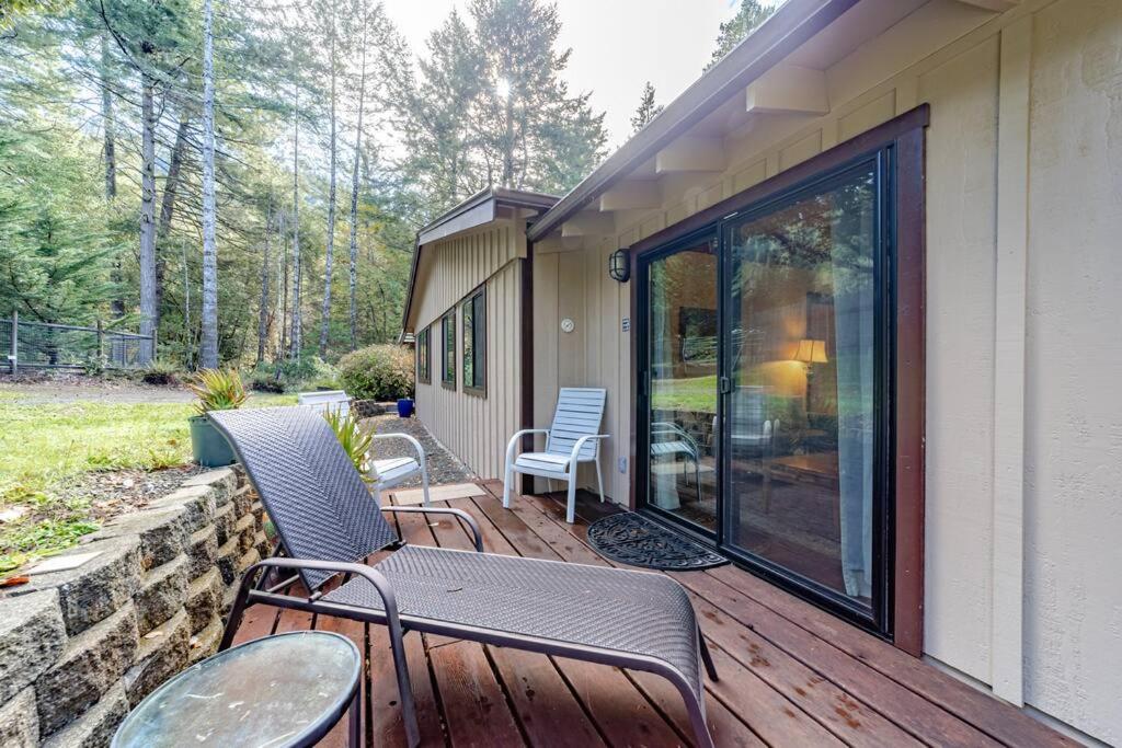 Three-Bedroom House photo 2