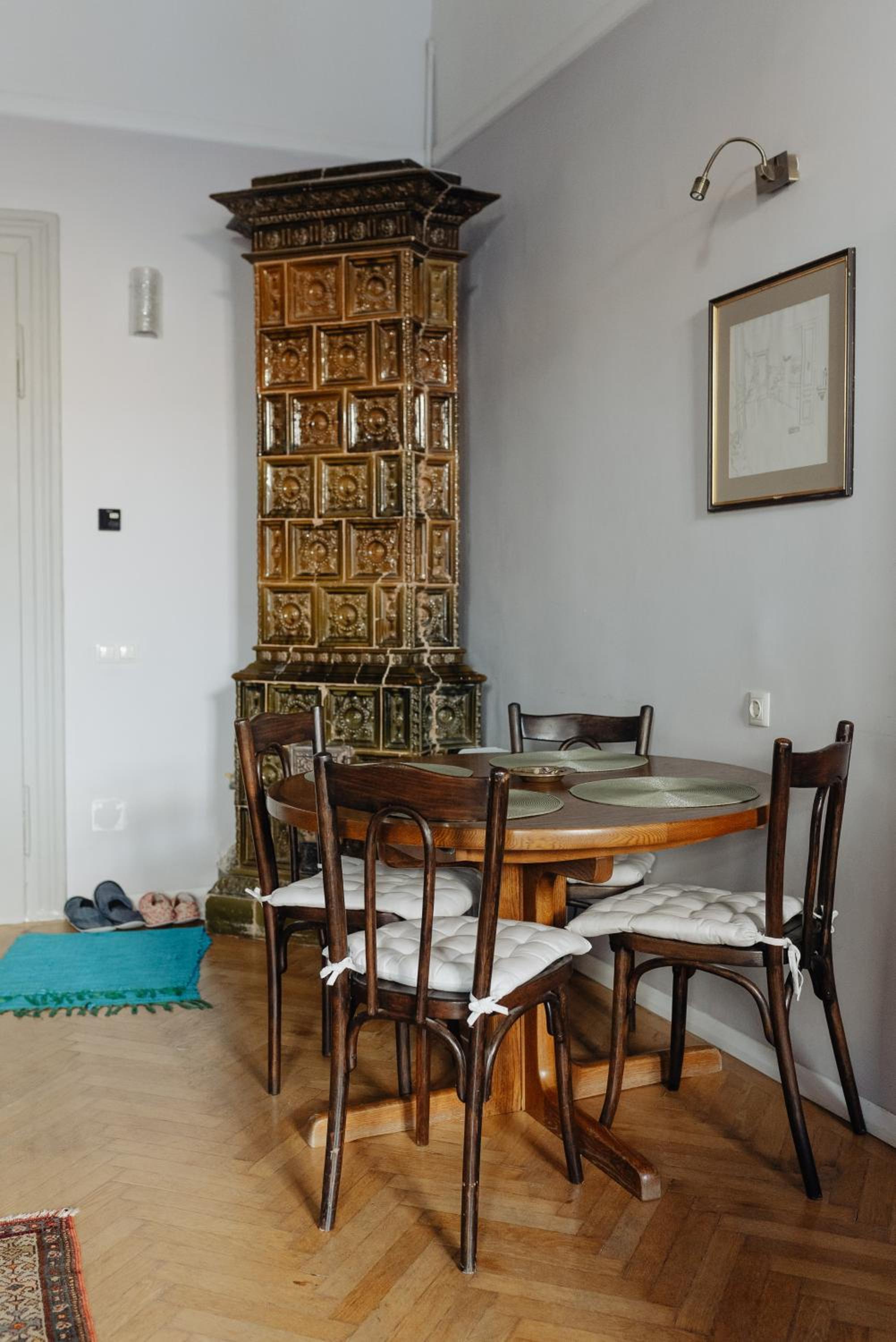 Apartment - Photo 2