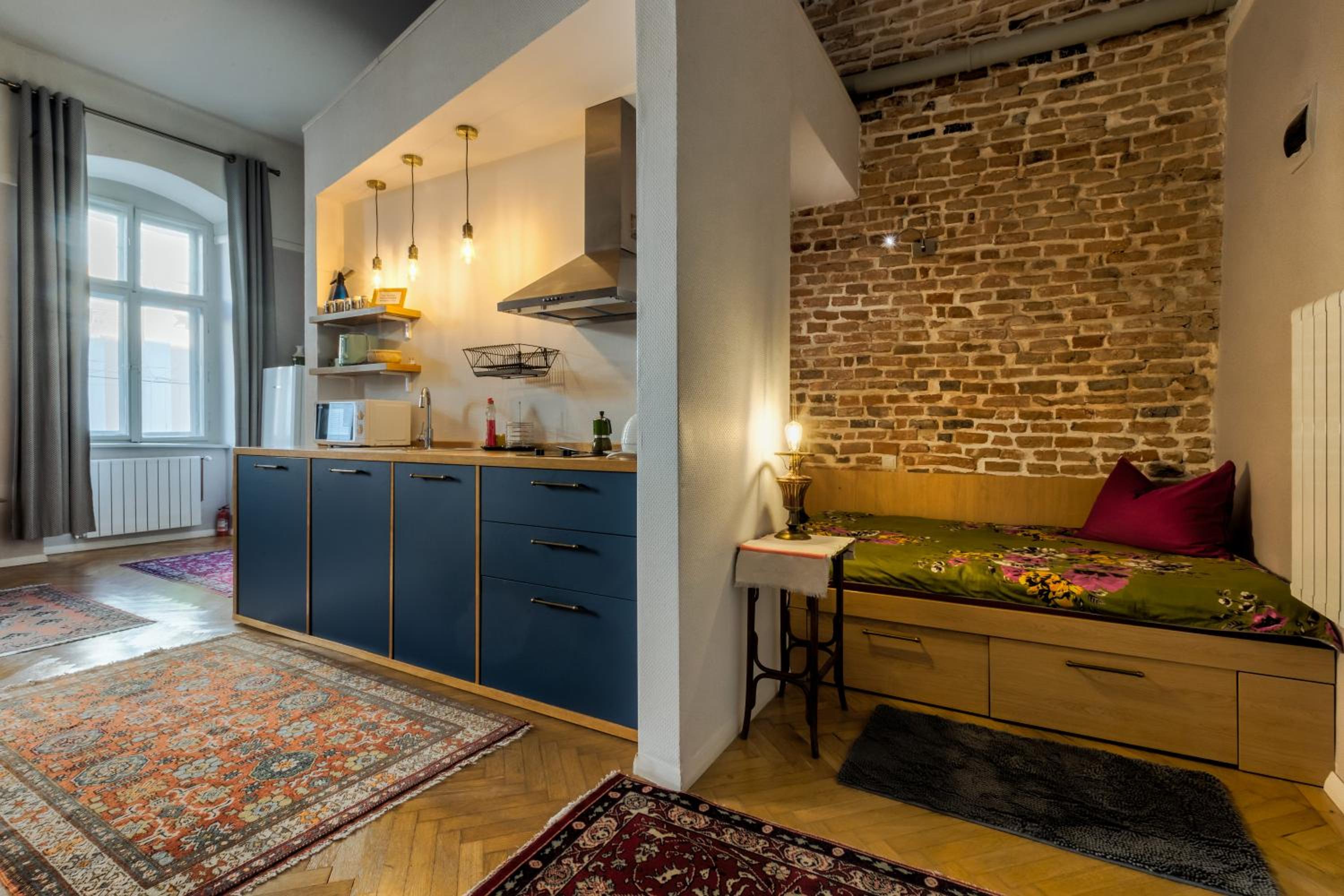 Apartment - Photo 1