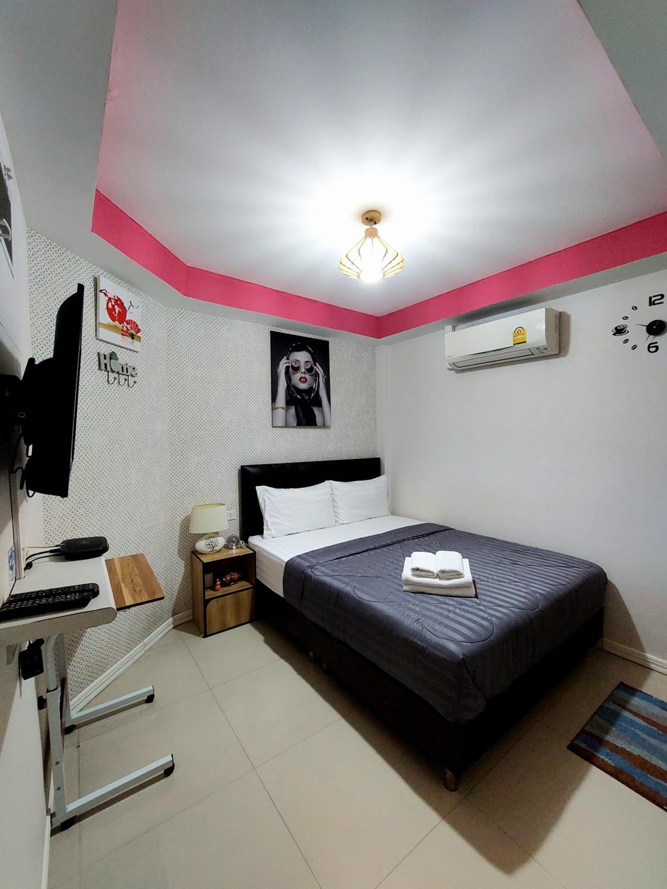 Double Room with Private Bathroom photo 2