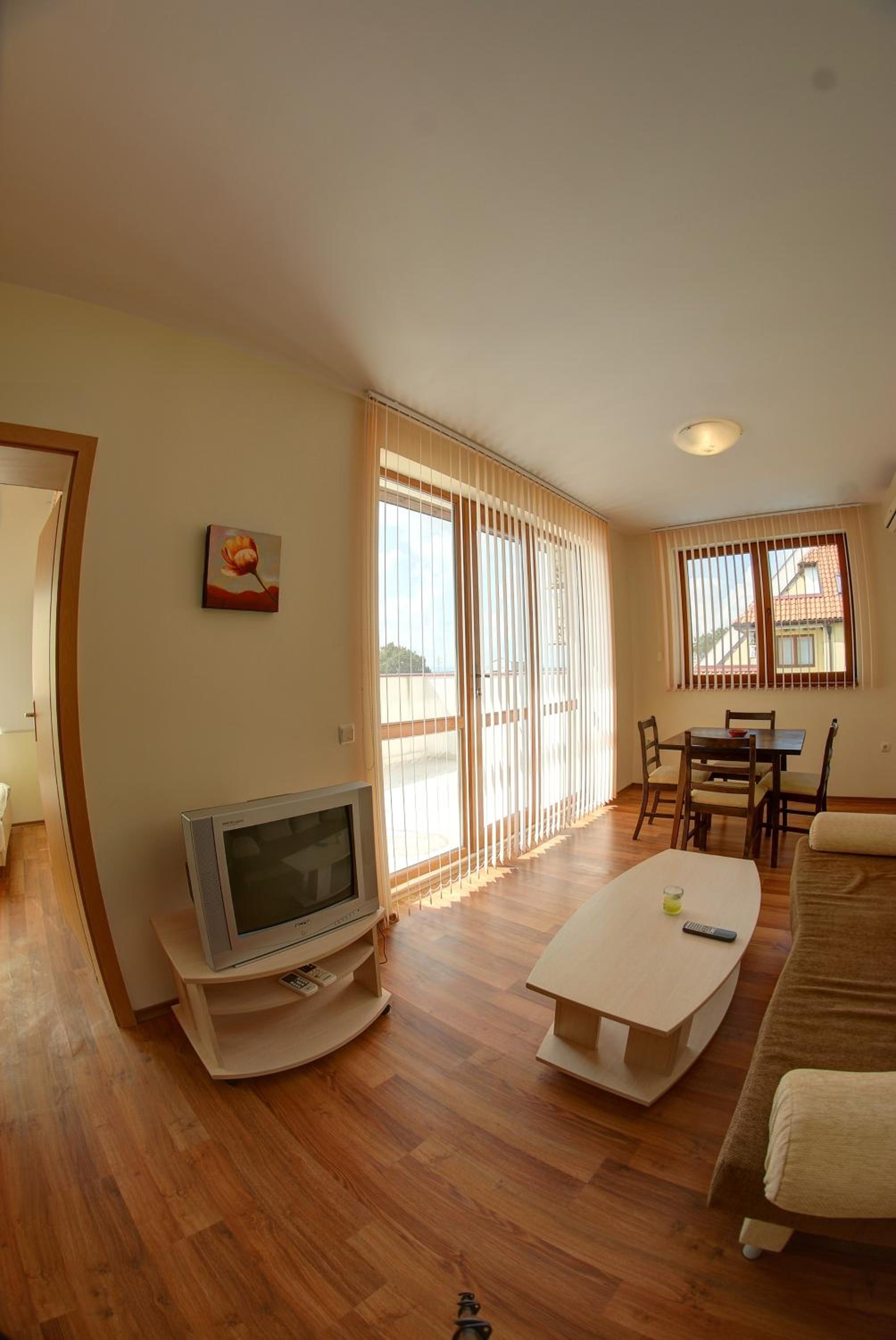 Two-Bedroom Apartment (4 Adults) photo 1