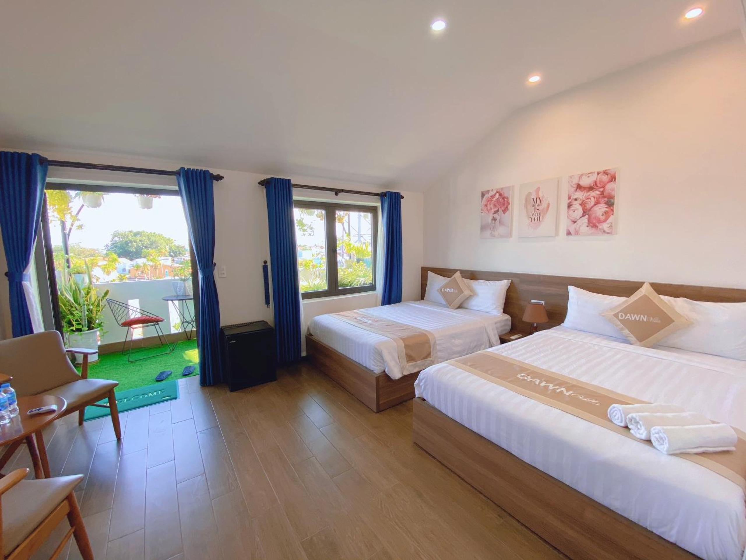 Twin Room with Balcony