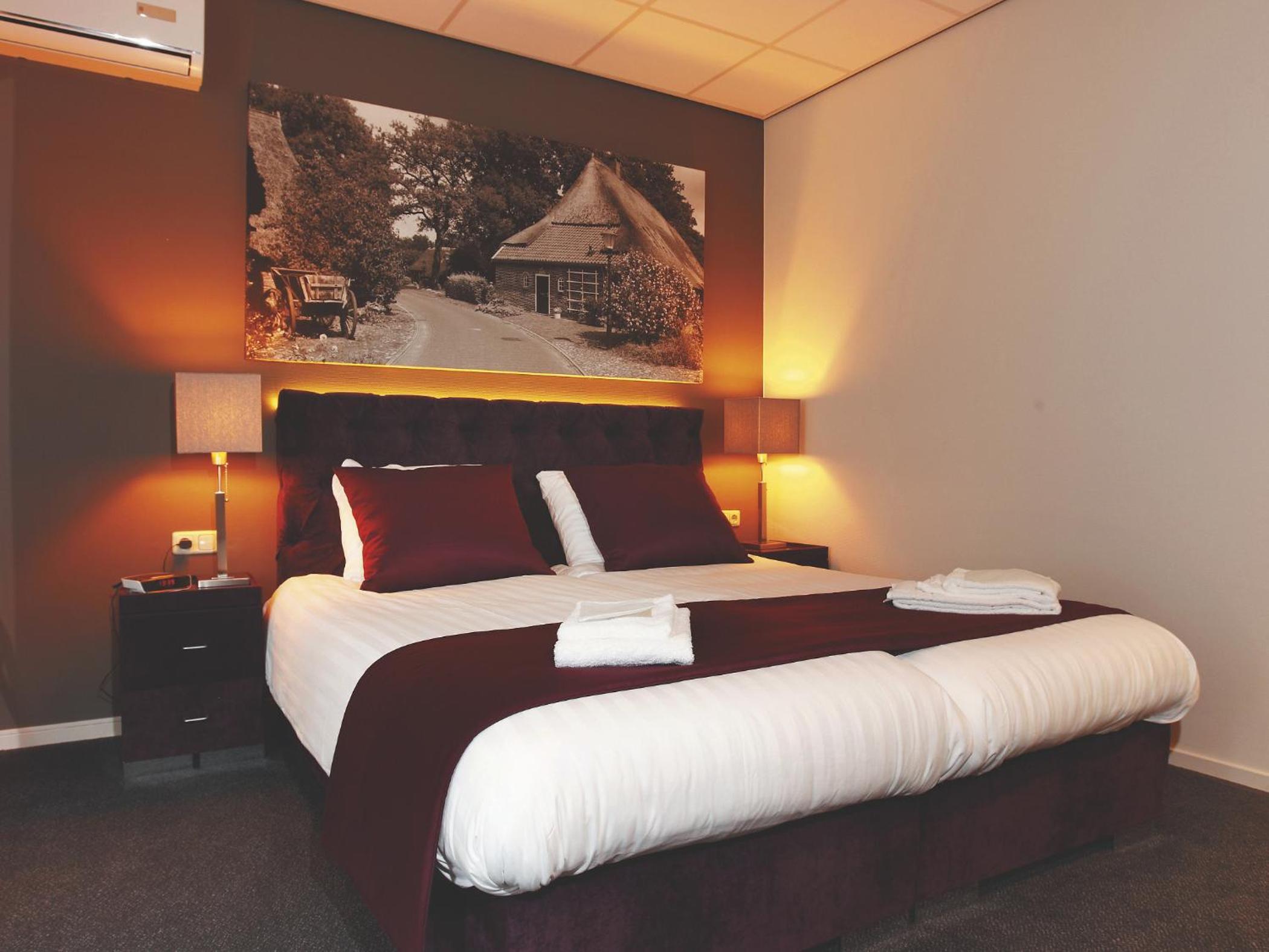 Deluxe Suite - Photo 2
