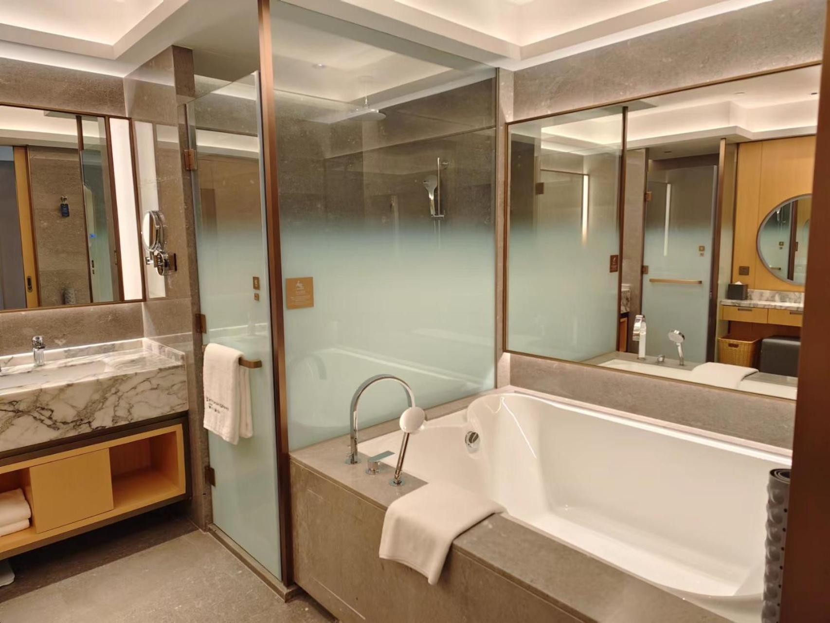 Executive Double Room with Garden View - Photo 4