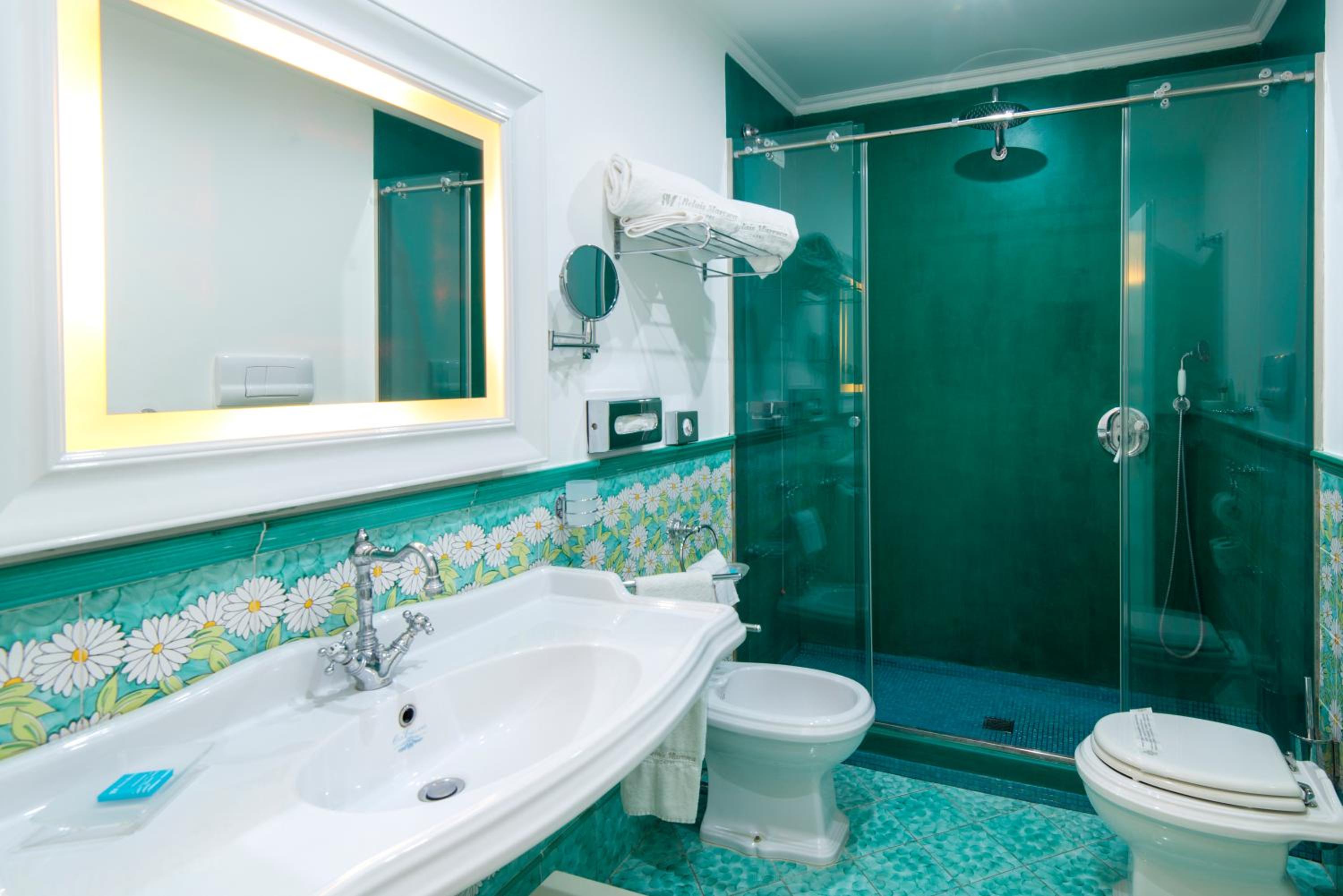 Superior Double Room with Sea View - Photo 6