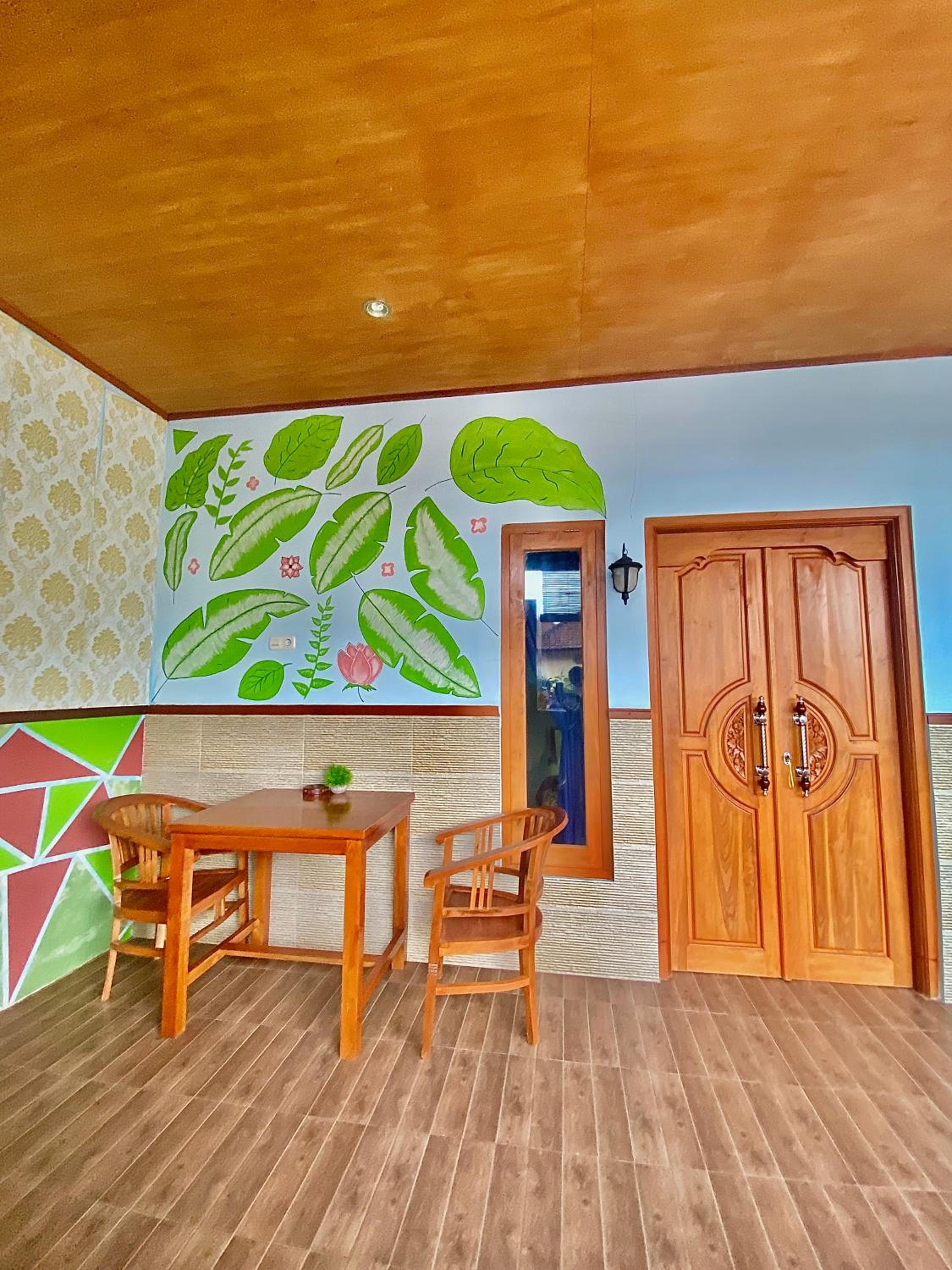 Budget Double Room - Photo 11