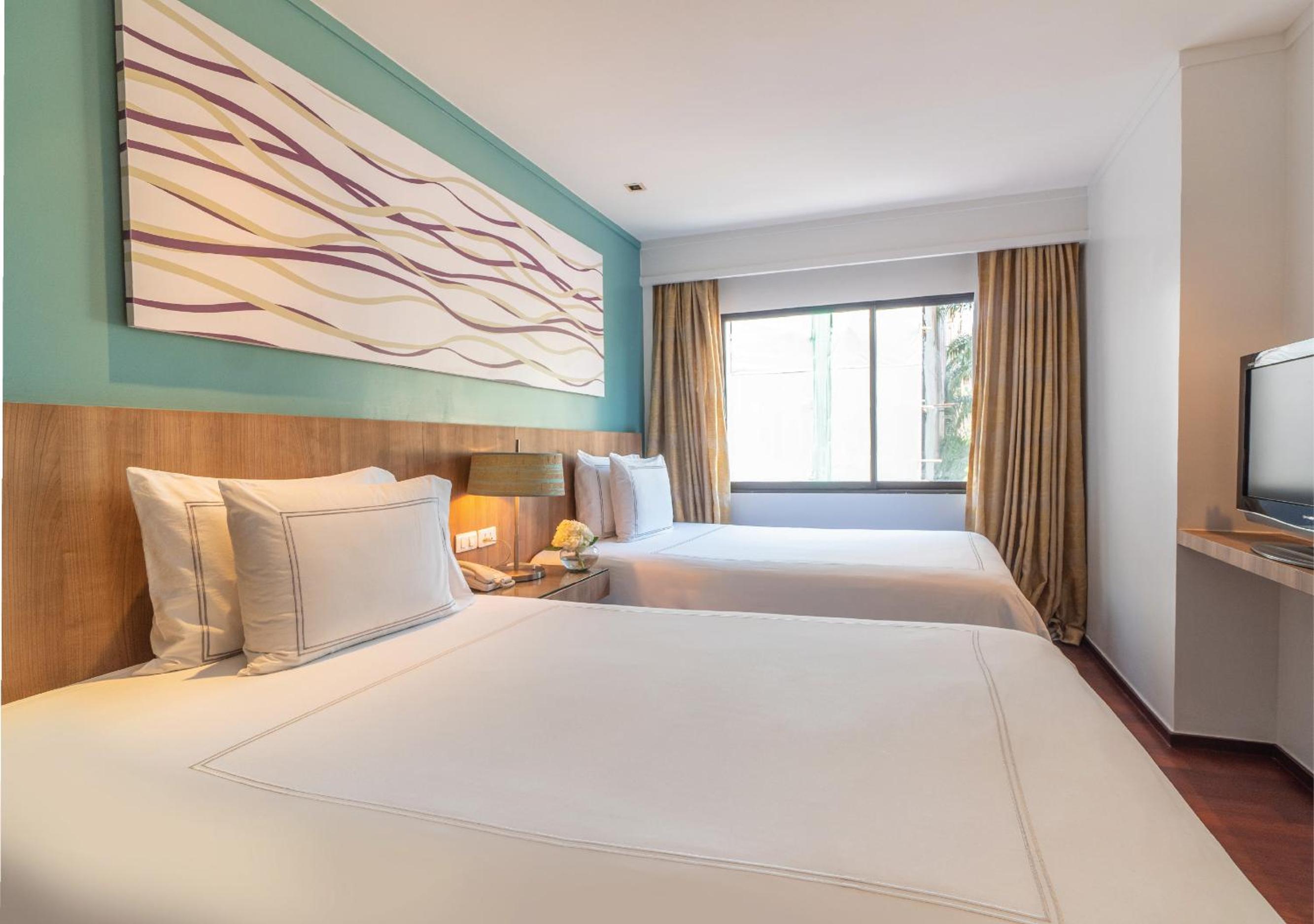 Two-Bedroom Suite with Terrace - Photo 2
