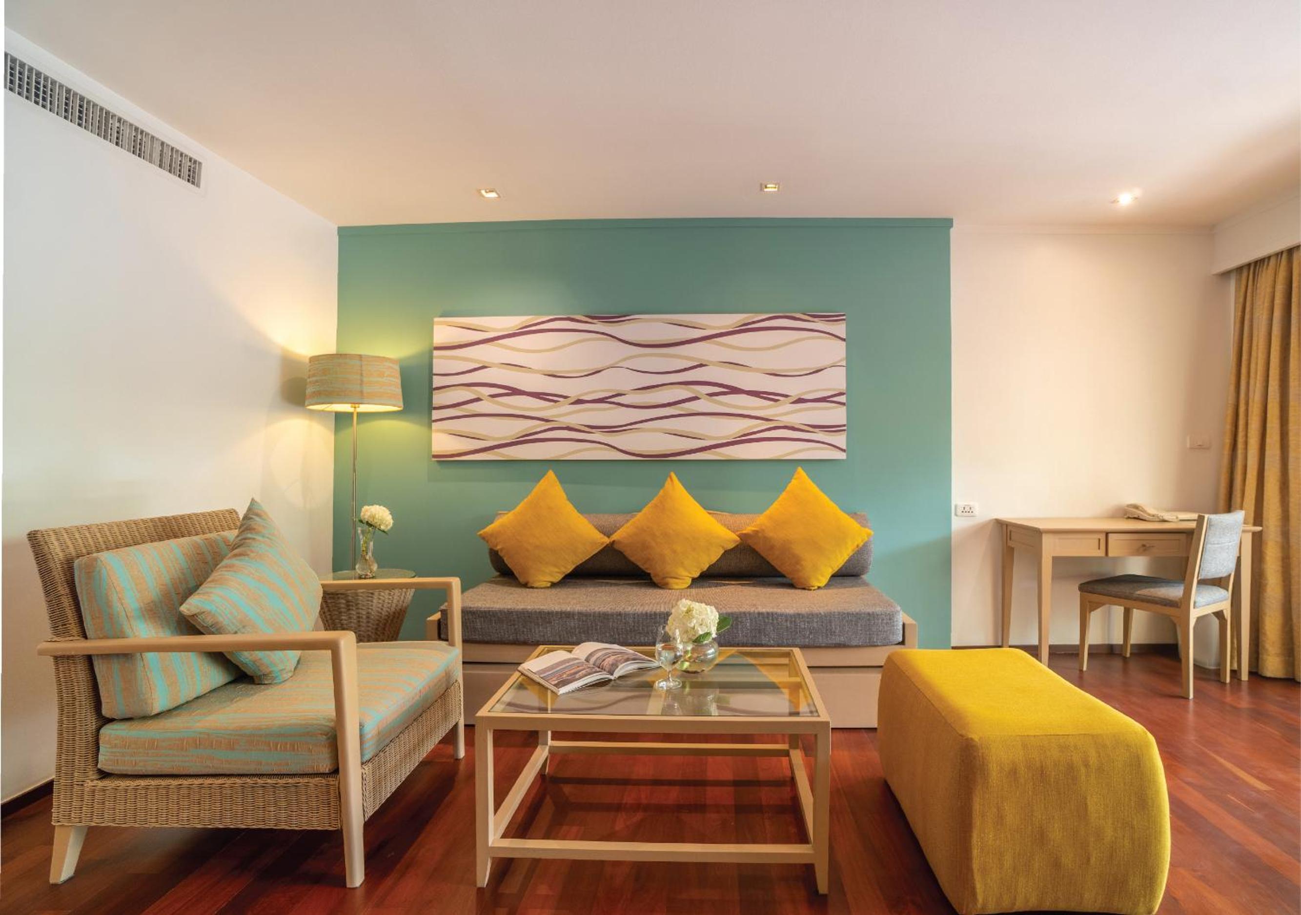 Two-Bedroom Suite with Terrace - Photo 4