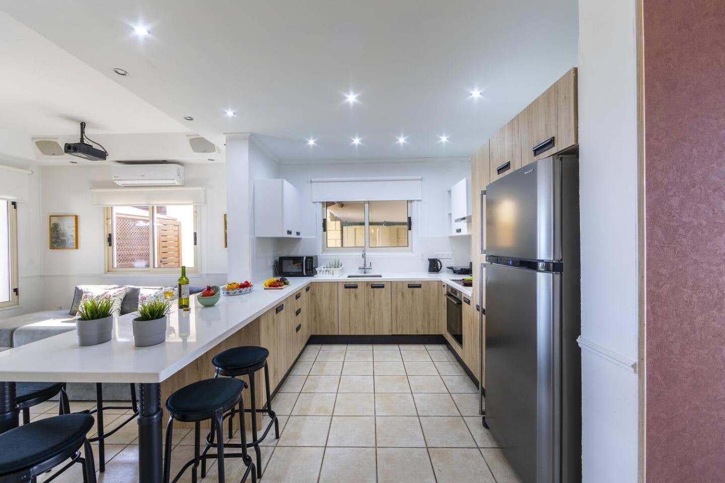 Three-Bedroom House - Photo 38
