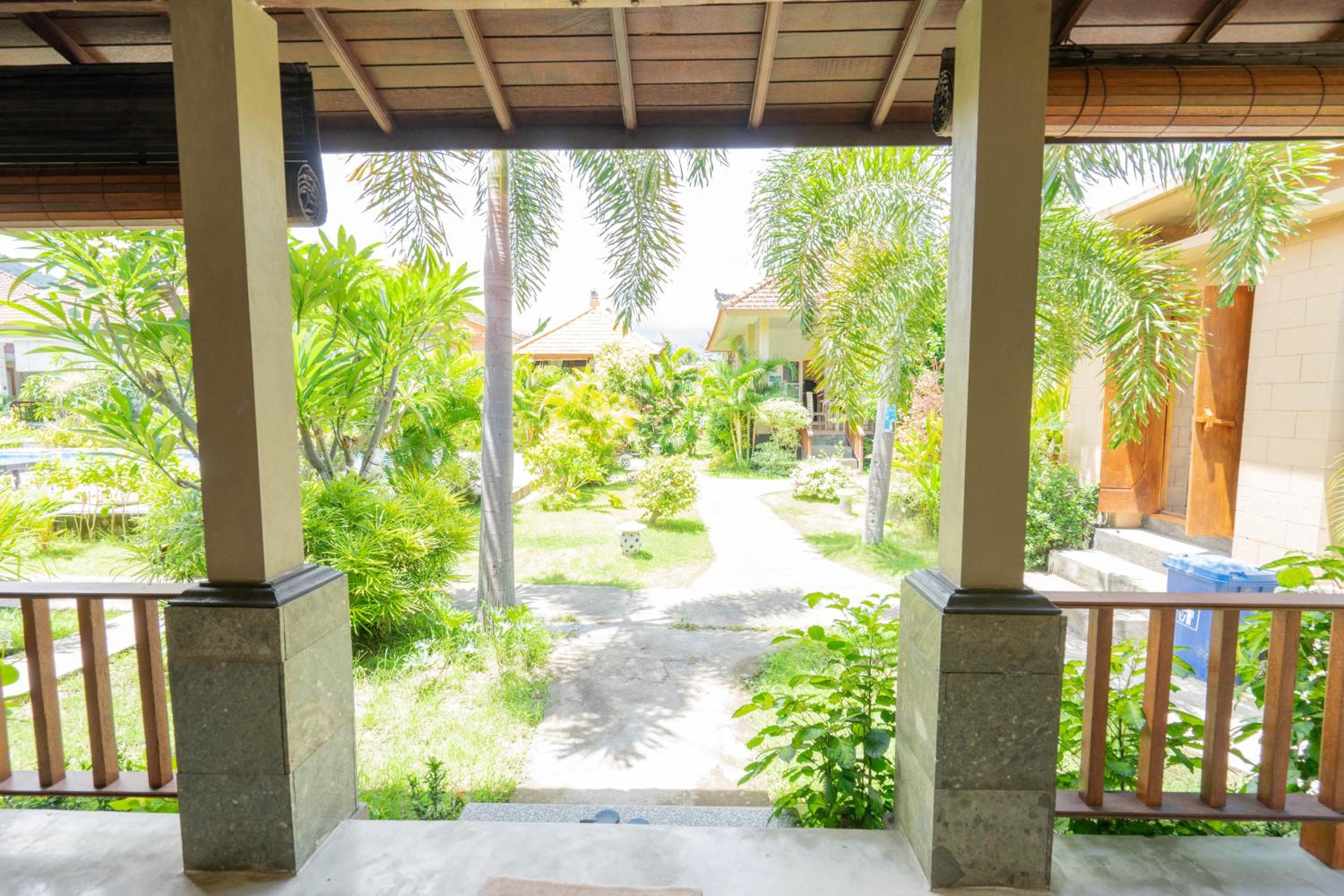 Deluxe Bungalow - Photo 14