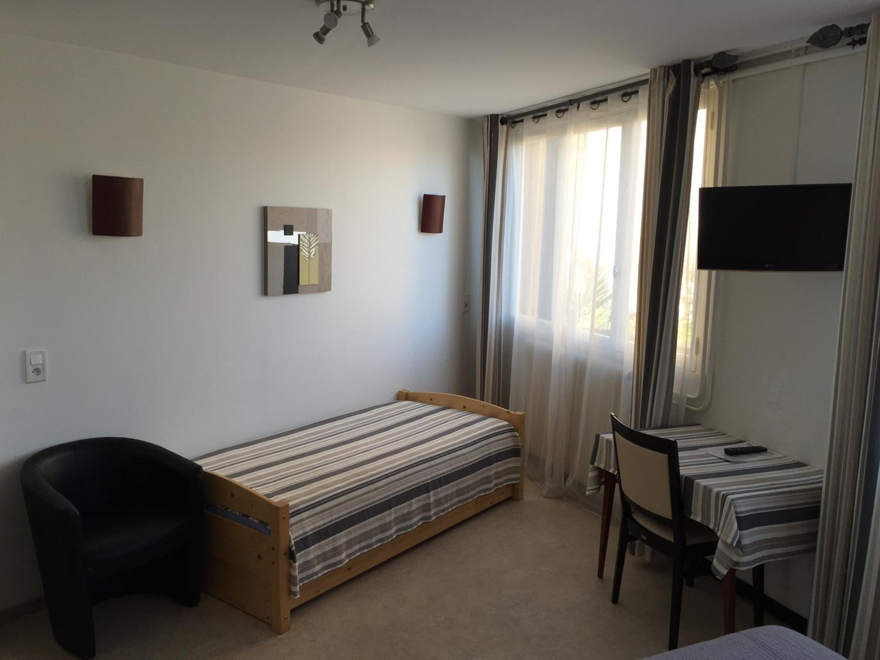 Triple Room - Photo 2