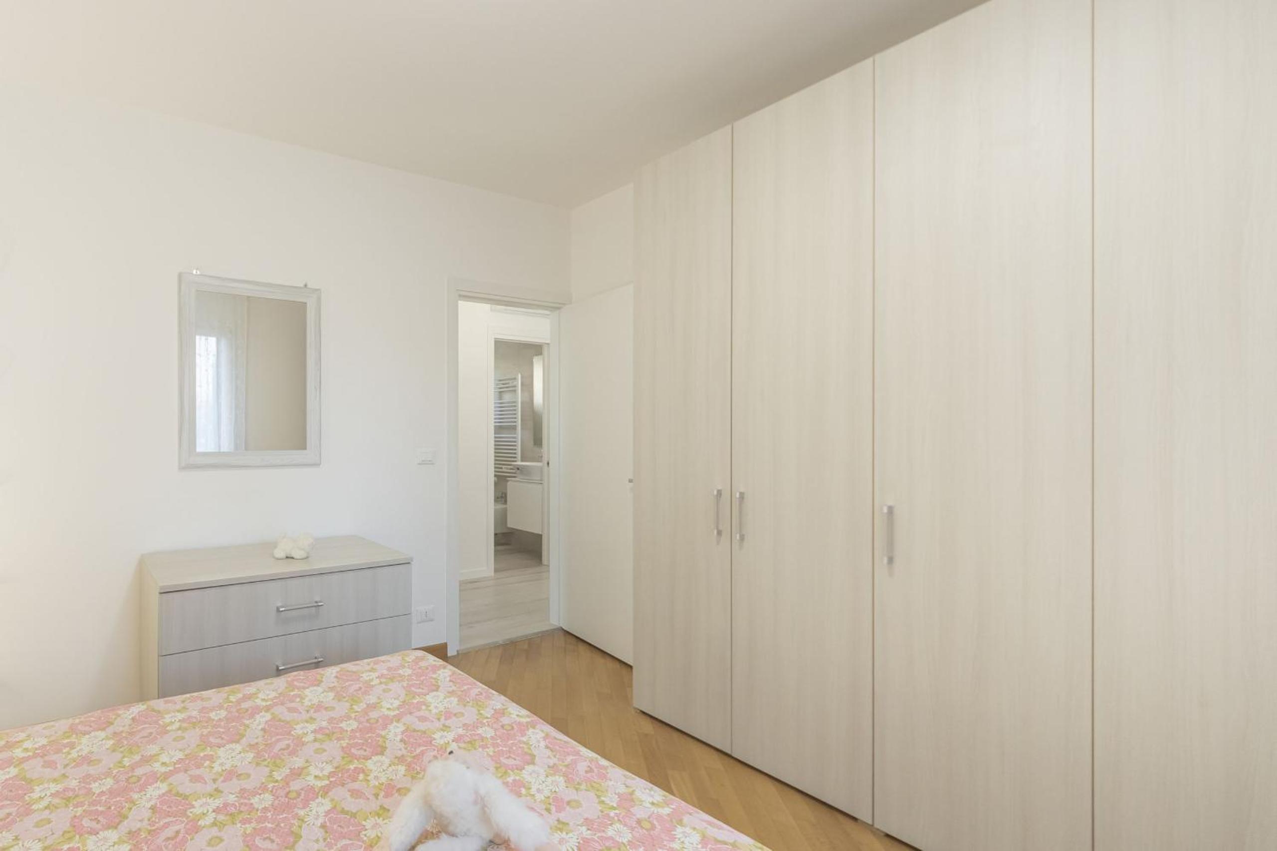 Apartment with Garden View - Photo 12