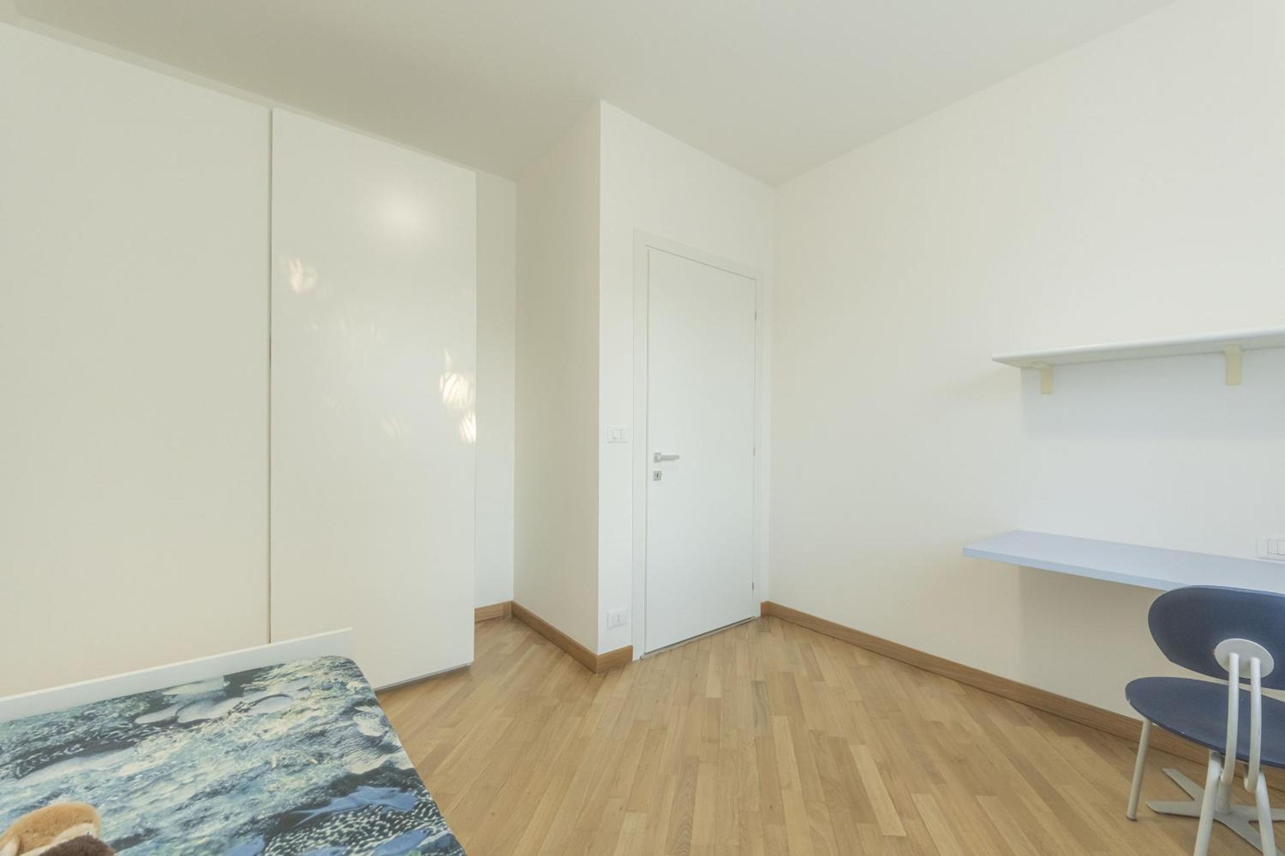 Apartment with Garden View - Photo 3