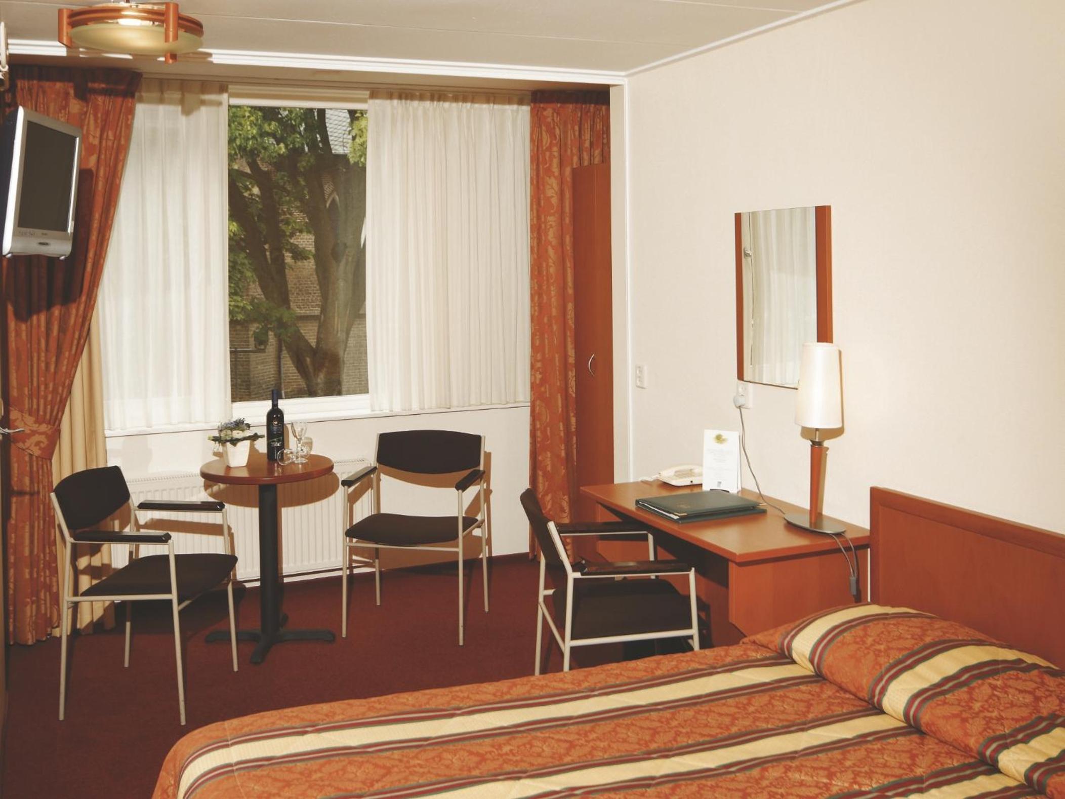 Comfort Room - Photo 3