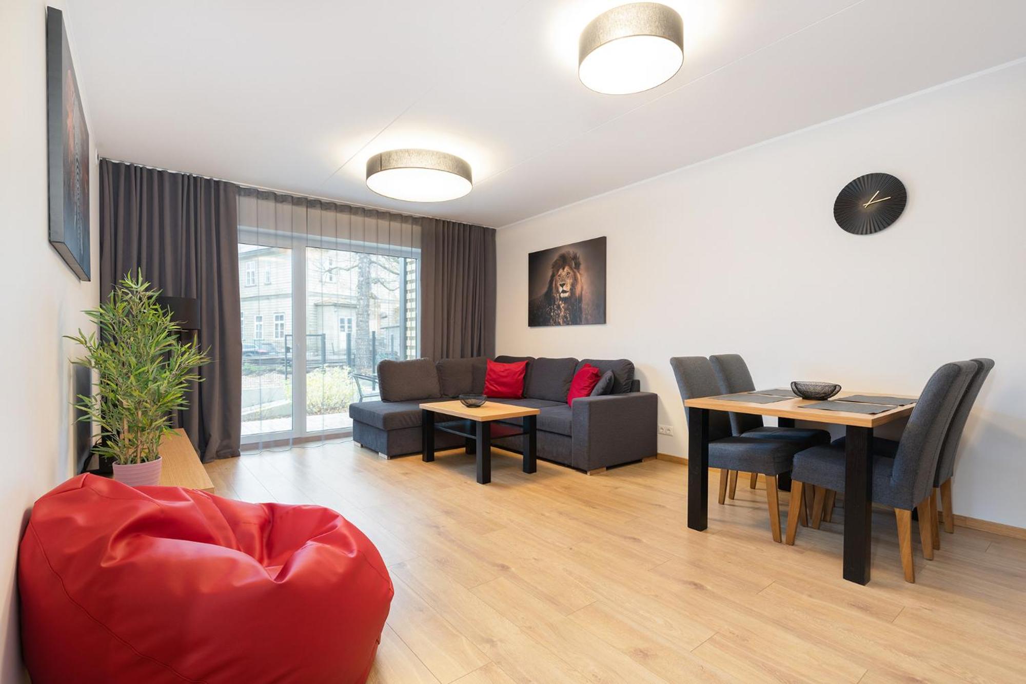 One-Bedroom Apartment